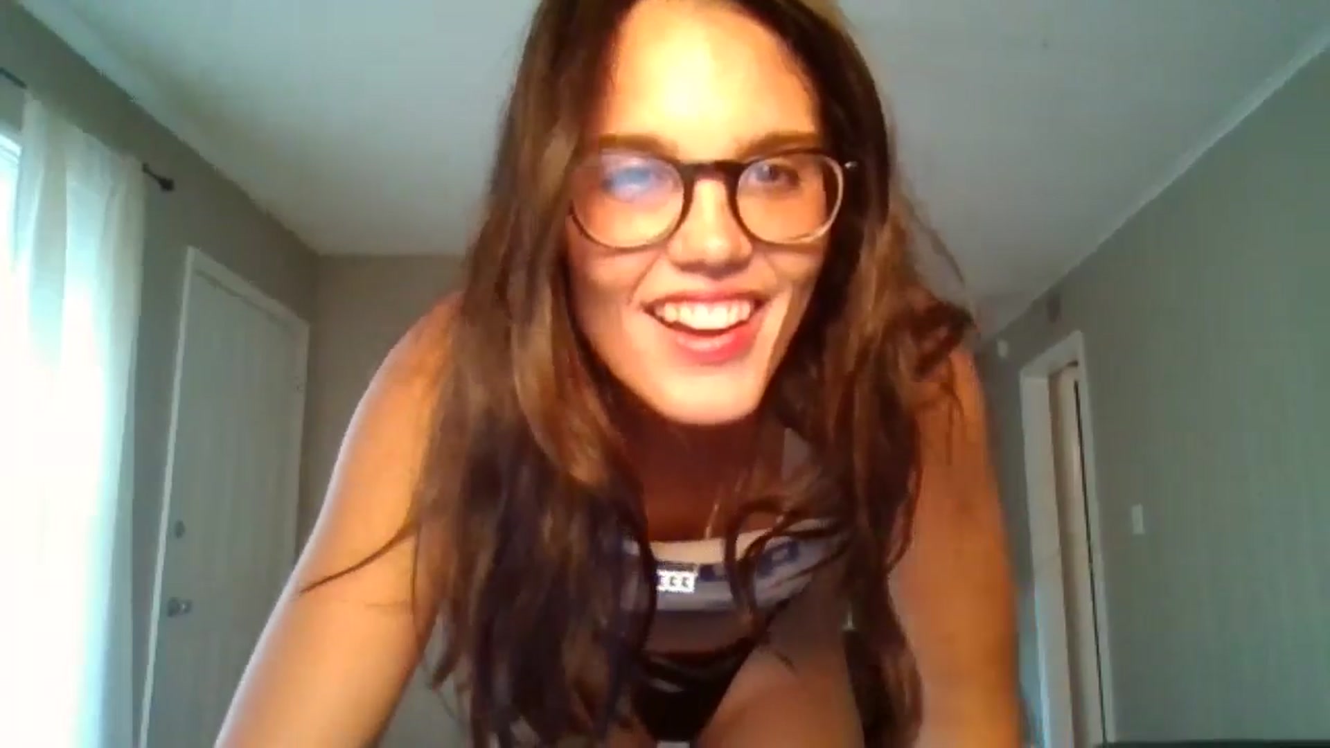 Gallery image thumbnail from Honeymuff0's myfreecams stream on, 07/29/2024, 14:22 image 12 of 20