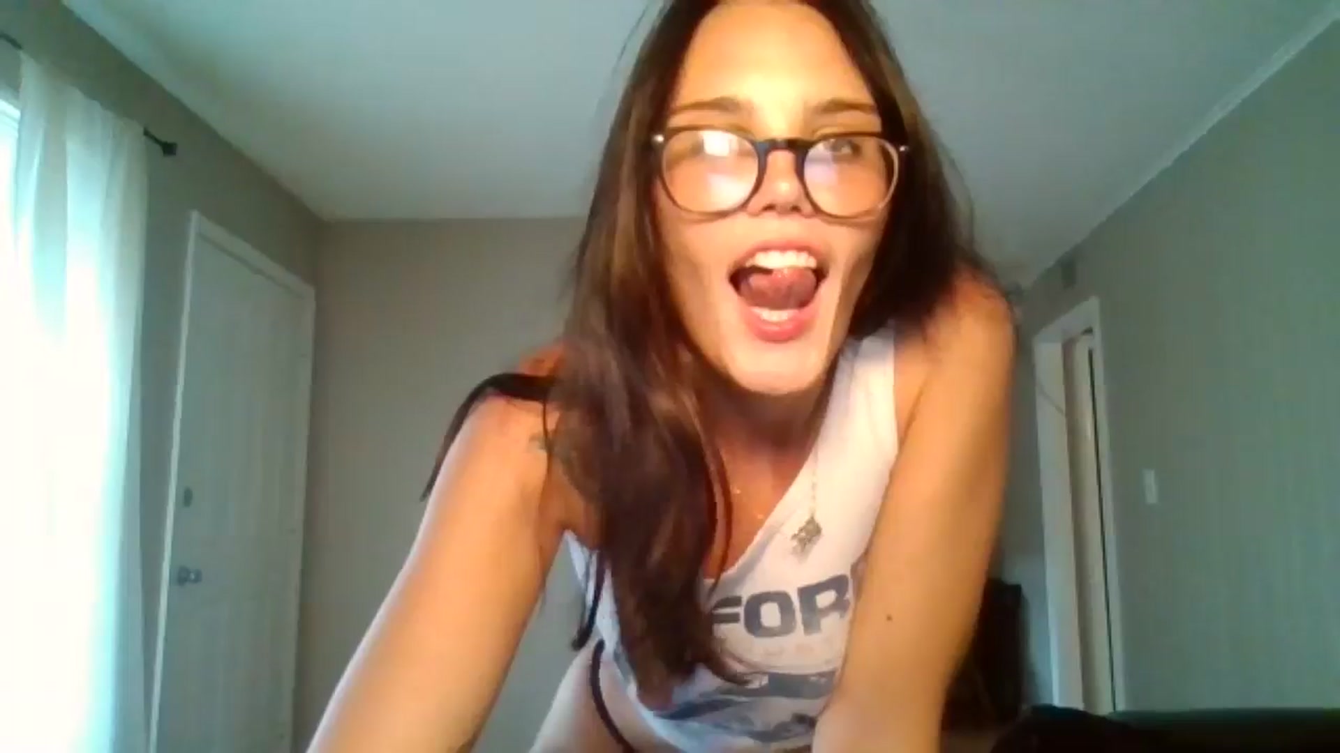 Gallery image thumbnail from Honeymuff0's myfreecams stream on, 07/29/2024, 14:22 image 9 of 20