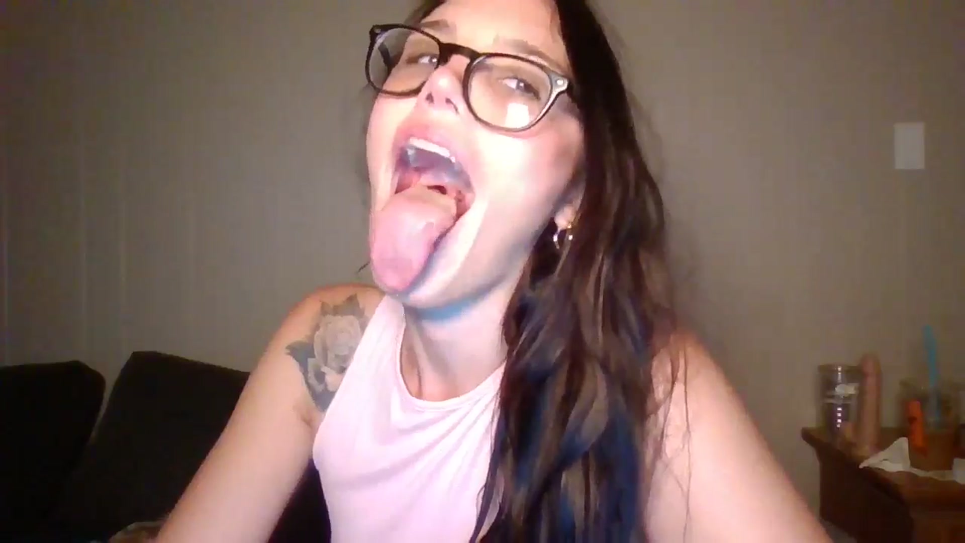 Gallery image thumbnail from Honeymuff0's myfreecams stream on, 07/31/2024, 10:38 image 17 of 20