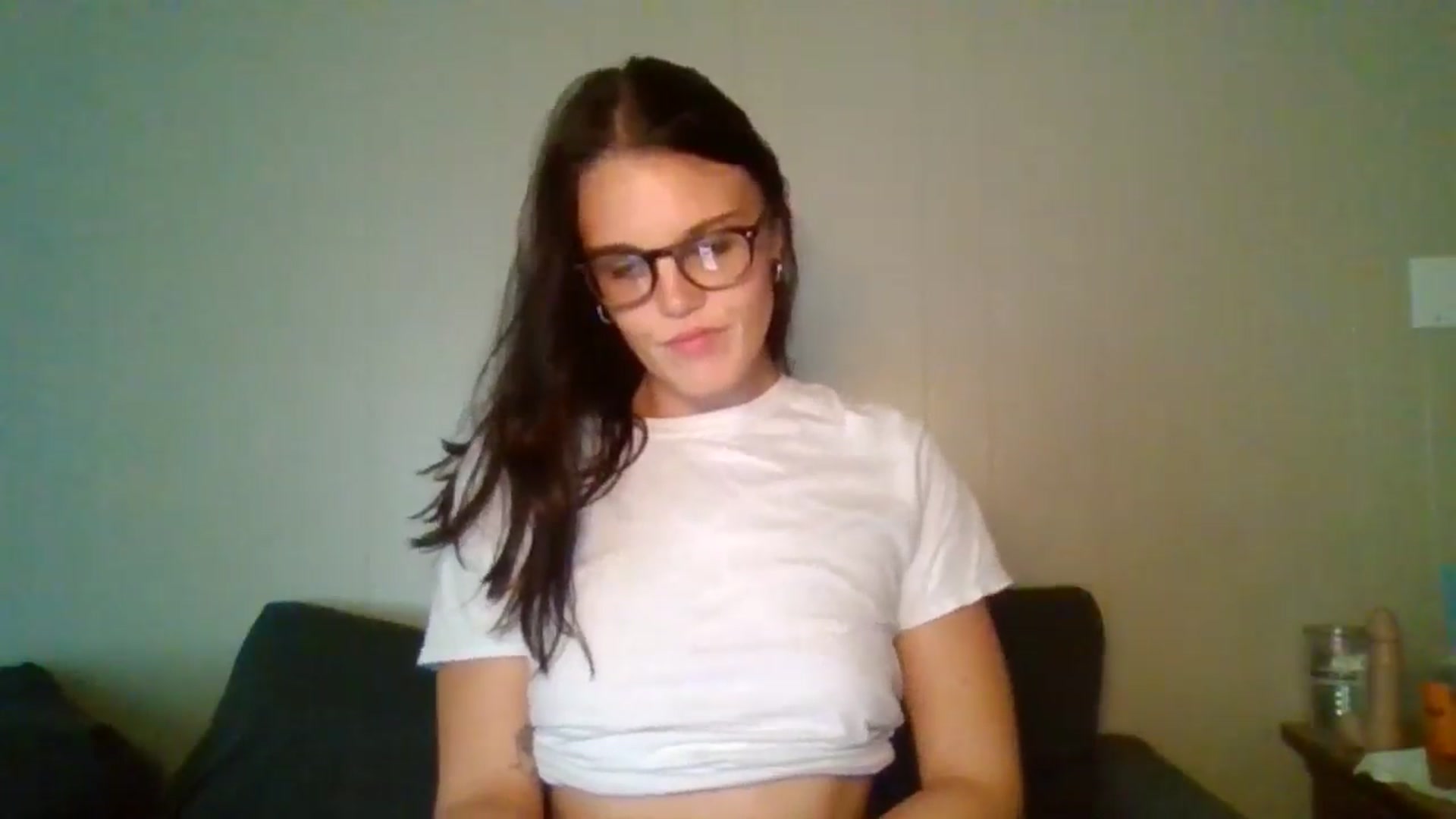 Gallery image thumbnail from Honeymuff0's myfreecams stream on, 07/31/2024, 12:09 image 17 of 20
