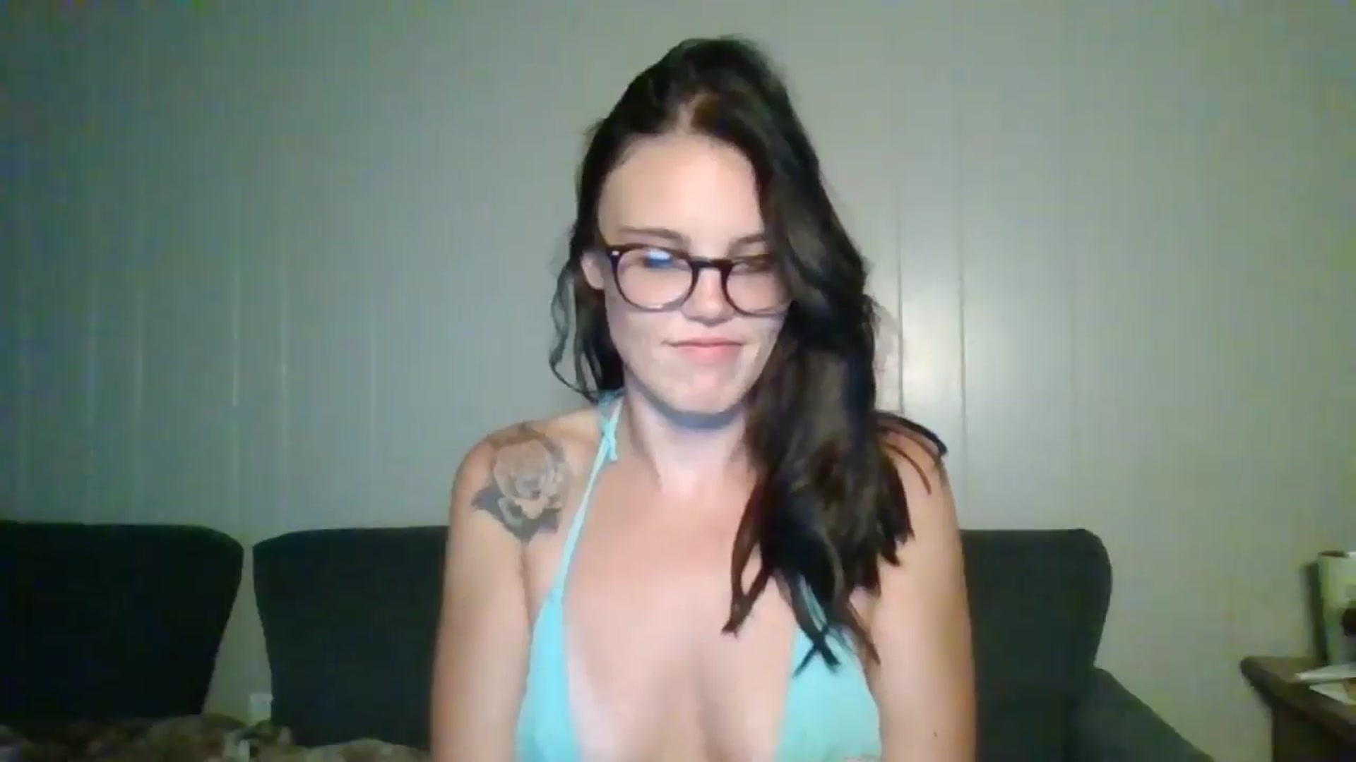 Gallery image thumbnail from Honeymuff0's myfreecams stream on, 08/01/2024, 10:55 image 17 of 20