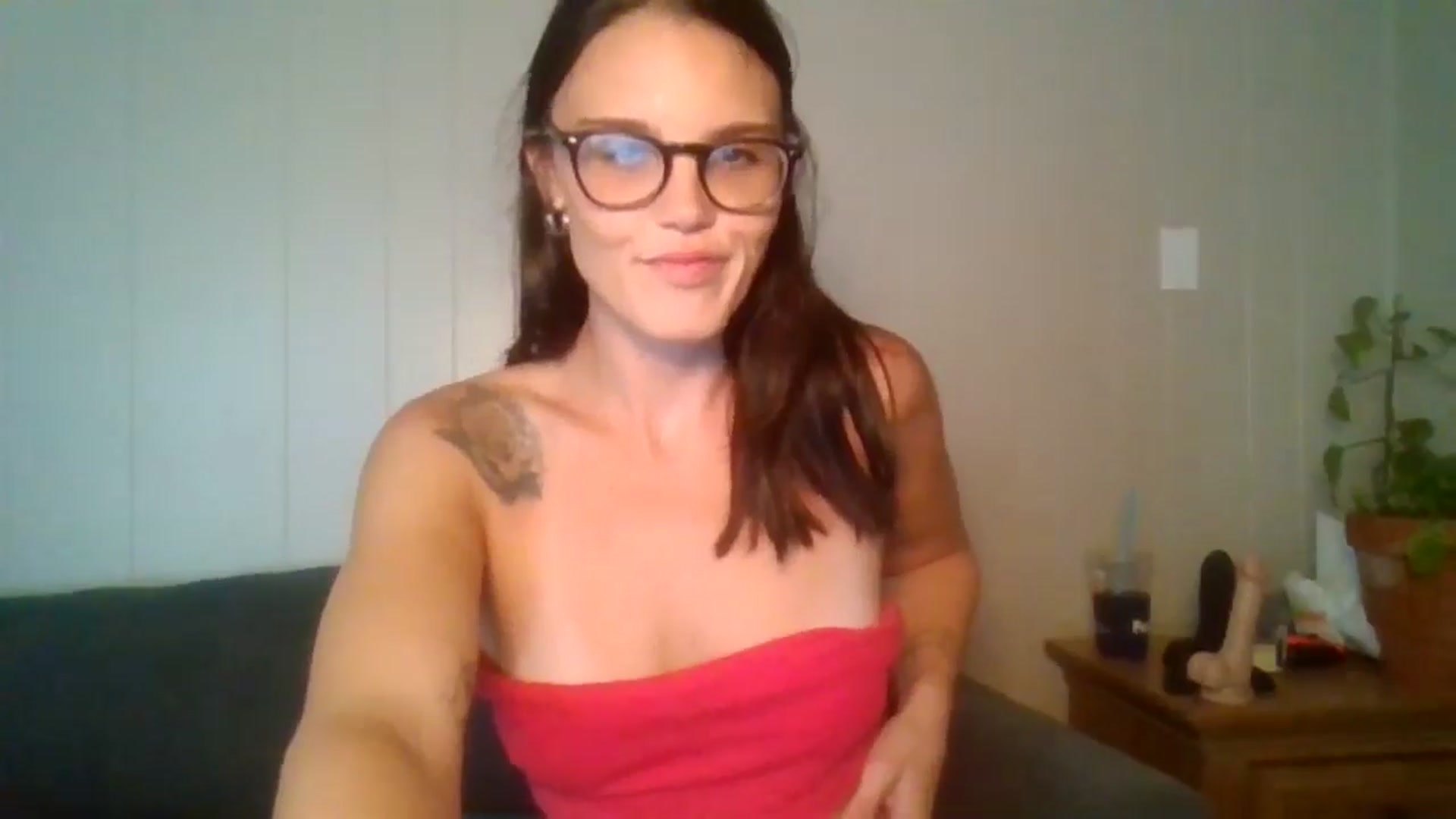 Gallery image thumbnail from Honeymuff0's myfreecams stream on, 08/02/2024, 12:35 image 19 of 20