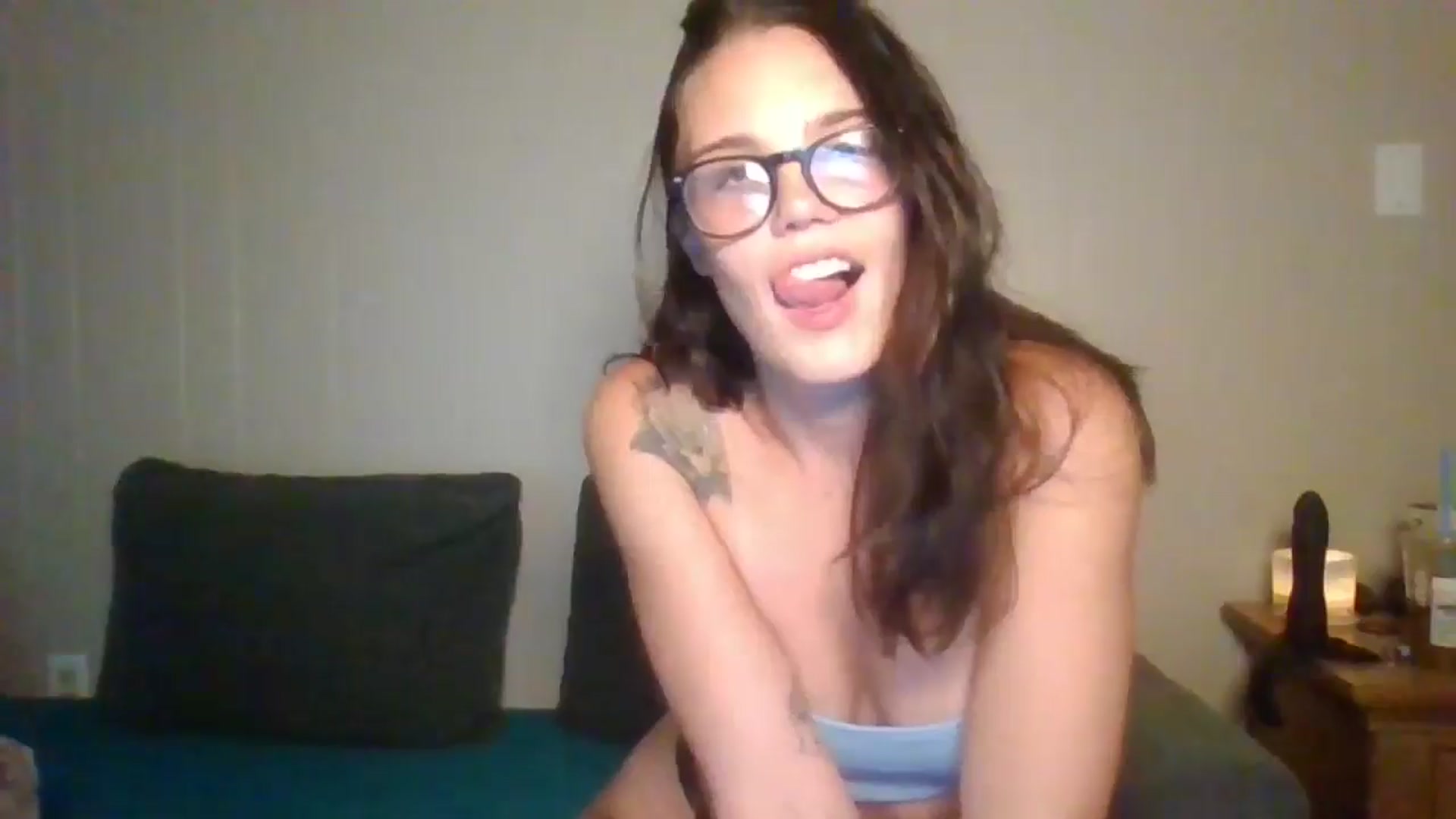 Gallery image thumbnail from Honeymuff0's myfreecams stream on, 08/05/2024, 11:34 image 6 of 20