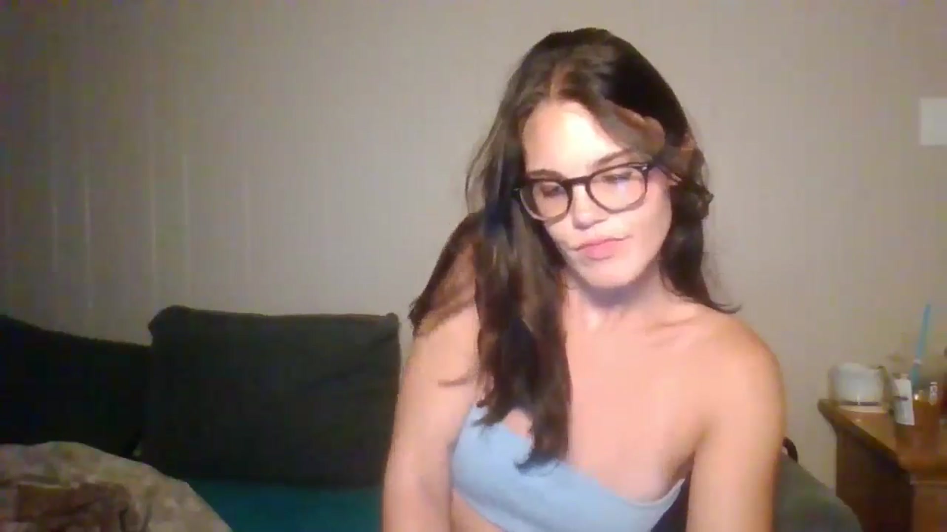 Gallery image thumbnail from Honeymuff0's myfreecams stream on, 08/06/2024, 10:44 image 20 of 20