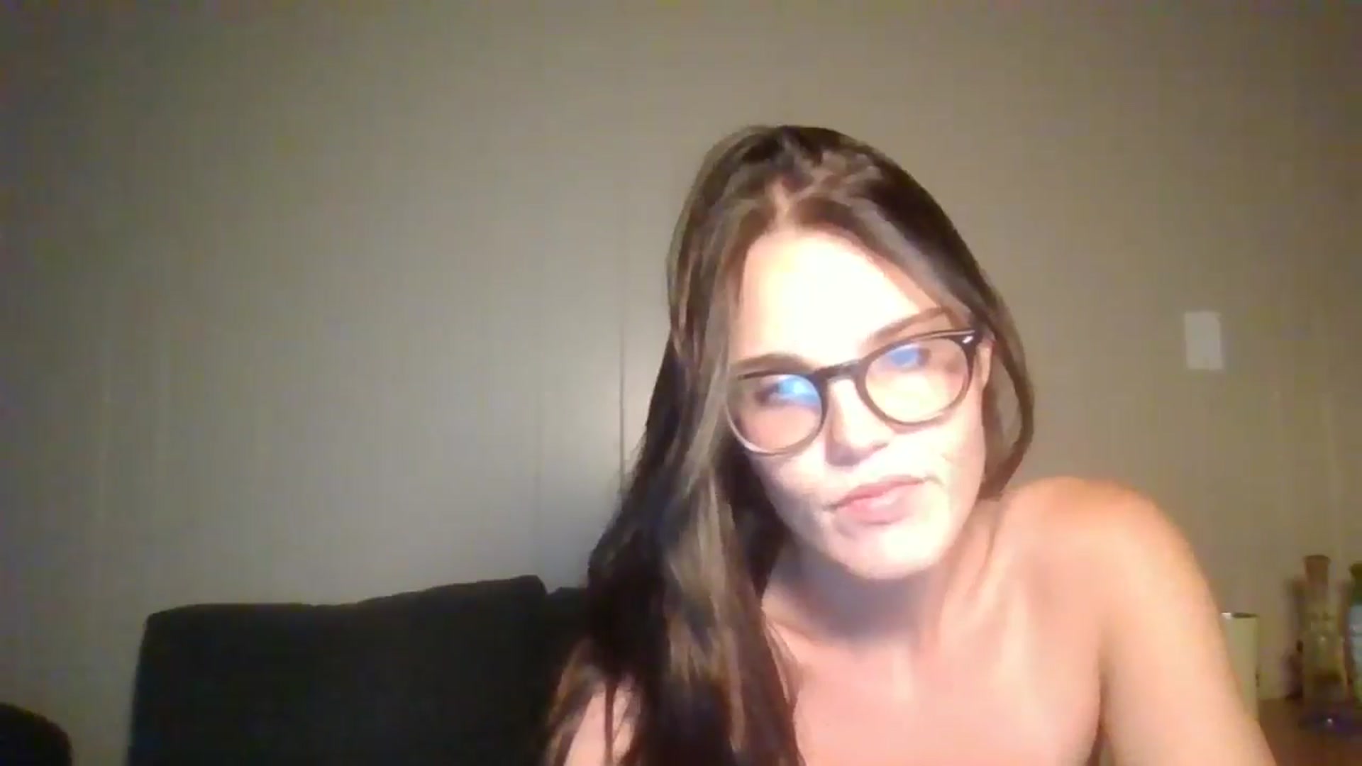 Gallery image thumbnail from Honeymuff0's myfreecams stream on, 08/07/2024, 11:47 image 19 of 20