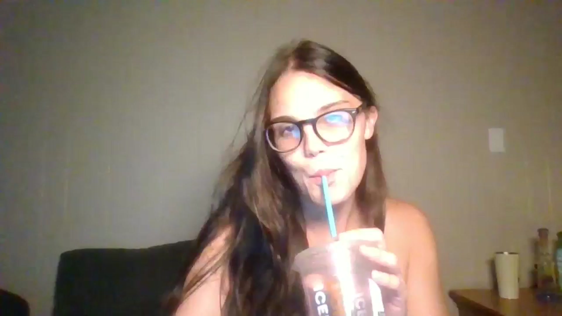 Gallery image thumbnail from Honeymuff0's myfreecams stream on, 08/07/2024, 11:47 image 1 of 20
