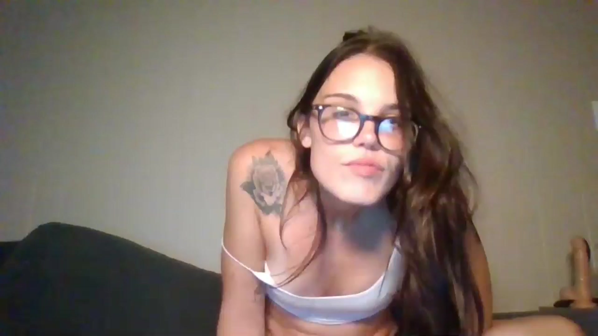 Gallery image thumbnail from Honeymuff0's myfreecams stream on, 08/29/2024, 11:13 image 14 of 20