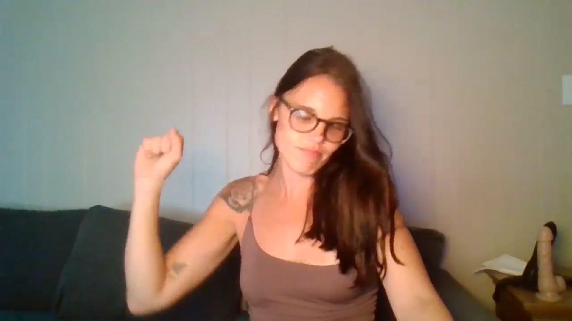 Gallery image thumbnail from Honeymuff0's myfreecams stream on, 08/30/2024, 13:25 image 16 of 20