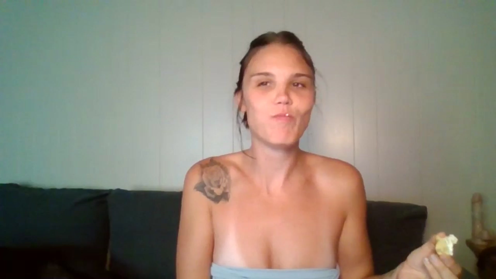 Gallery image thumbnail from Honeymuff0's myfreecams stream on, 09/03/2024, 12:08 image 12 of 20