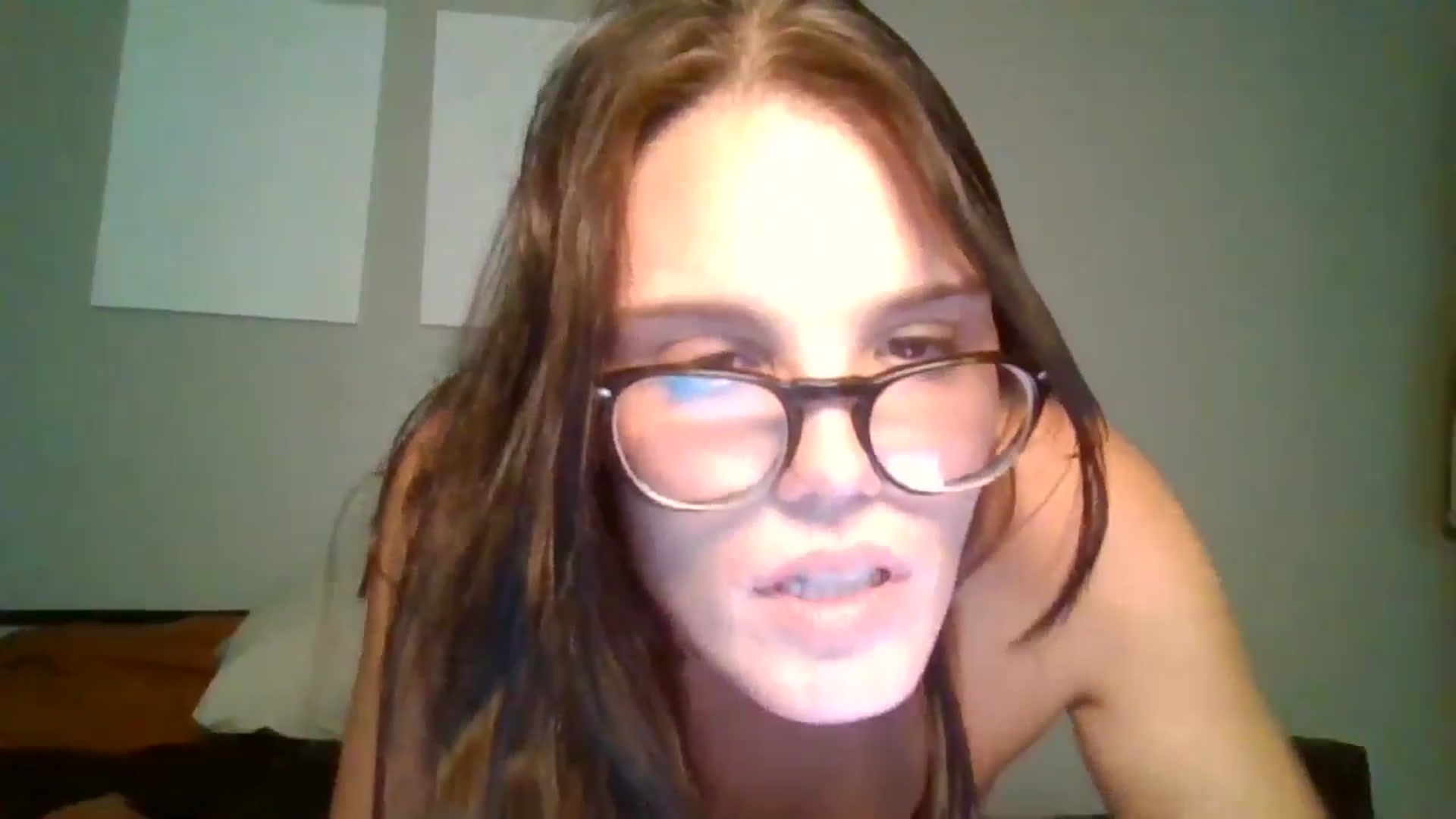 Gallery image thumbnail from Honeymuff0's myfreecams stream on, 09/17/2024, 17:22 image 4 of 20