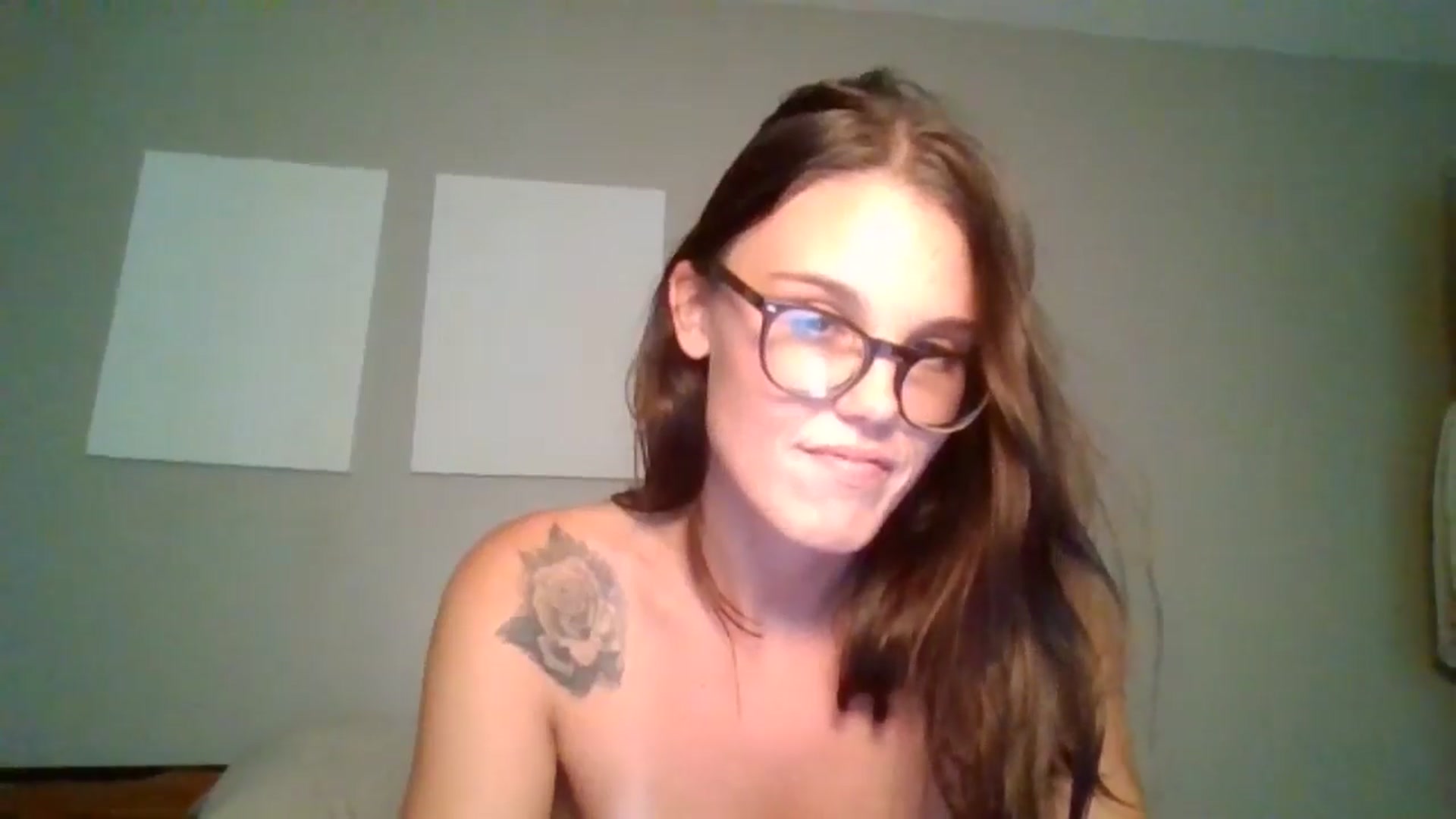 Gallery image thumbnail from Honeymuff0's myfreecams stream on, 09/17/2024, 17:22 image 17 of 20