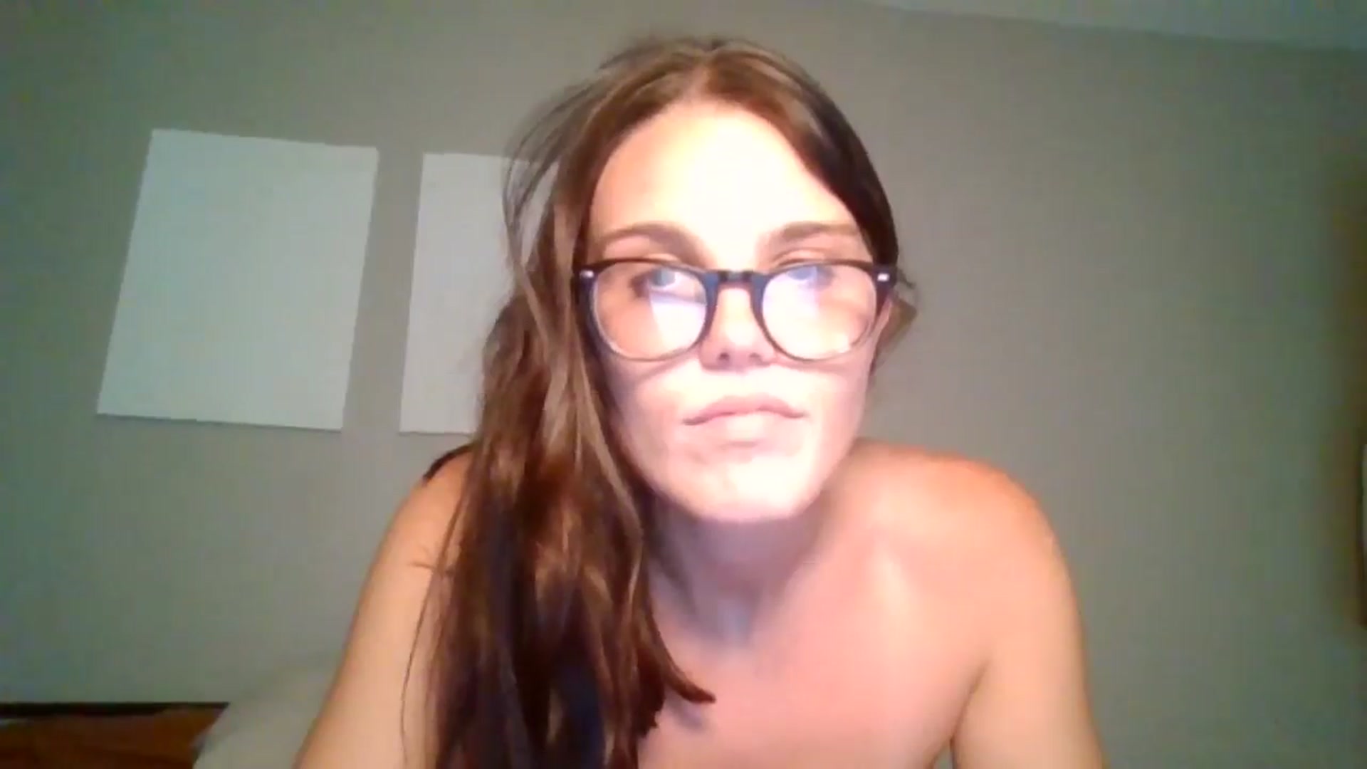 Gallery image thumbnail from Honeymuff0's myfreecams stream on, 09/17/2024, 17:22 image 13 of 20