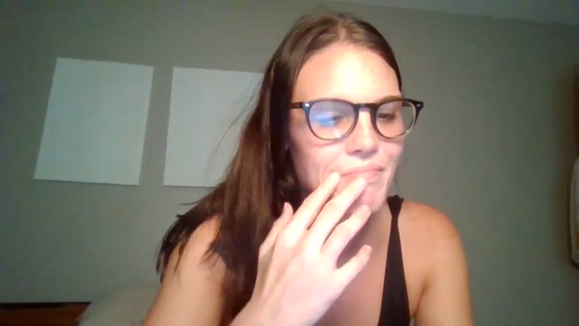 Gallery image thumbnail from Honeymuff0's myfreecams stream on, 09/17/2024, 17:22 image 18 of 20