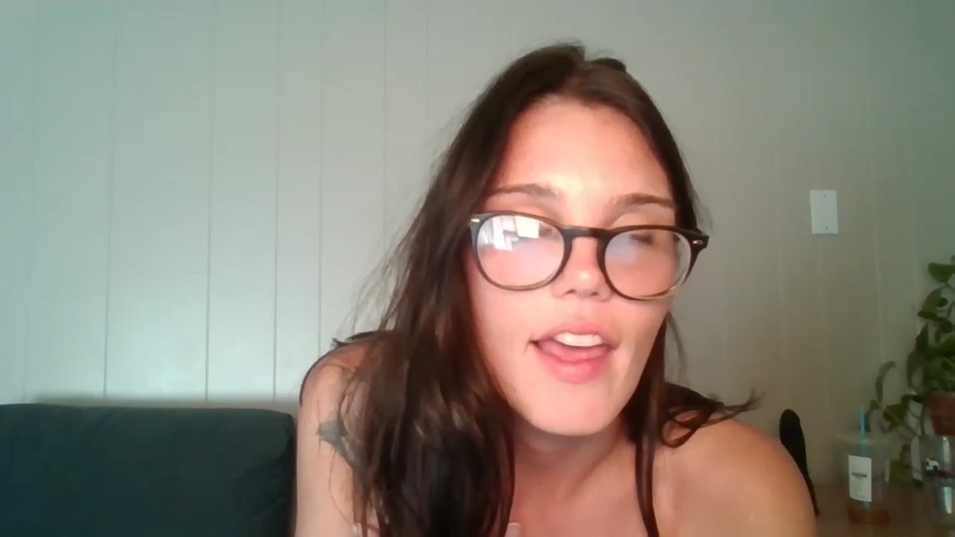 Gallery image thumbnail from Honeymuff0's myfreecams stream on, 09/22/2024, 13:54 image 8 of 20