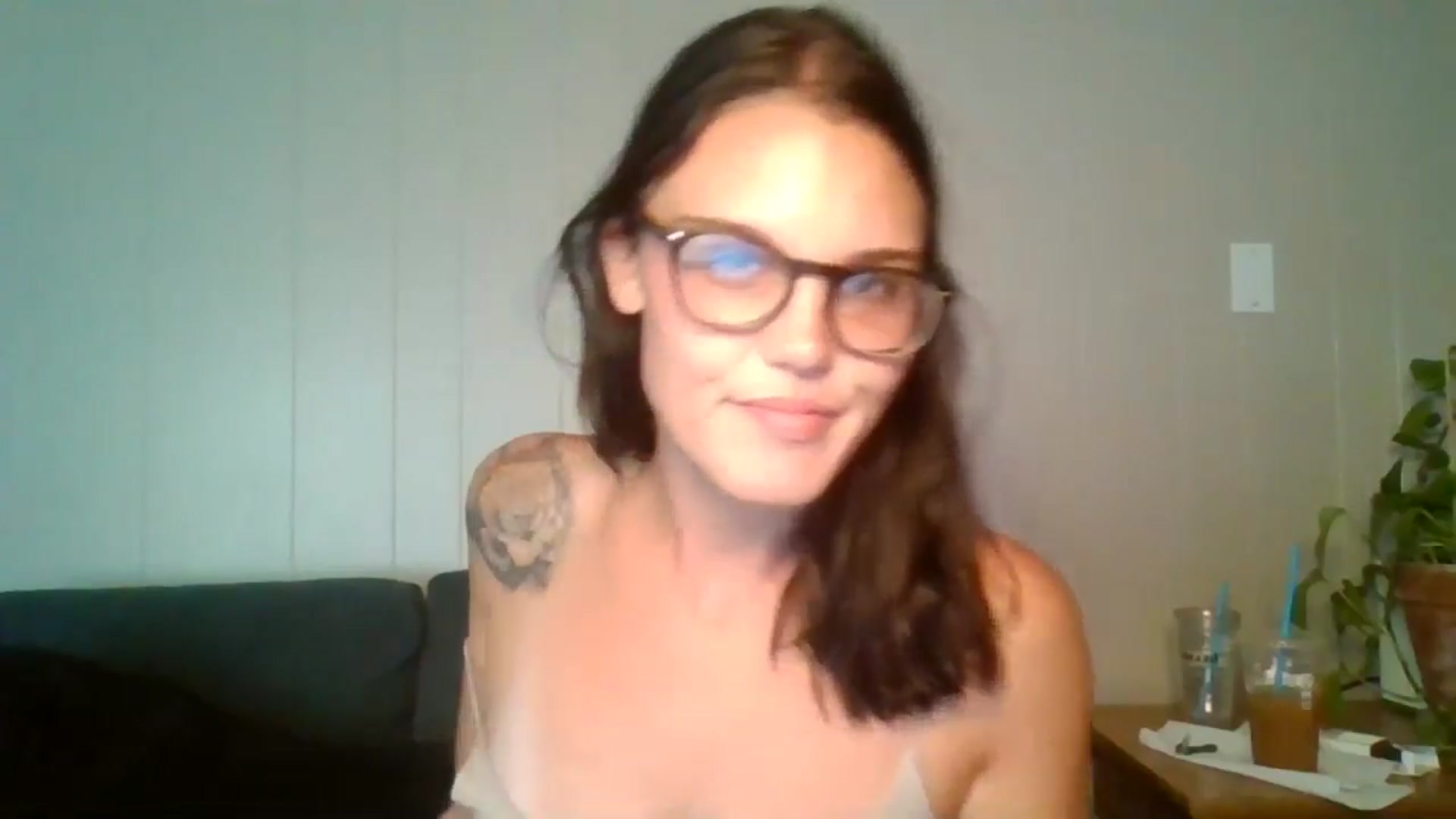 Gallery image thumbnail from Honeymuff0's myfreecams stream on, 09/24/2024, 12:37 image 14 of 20