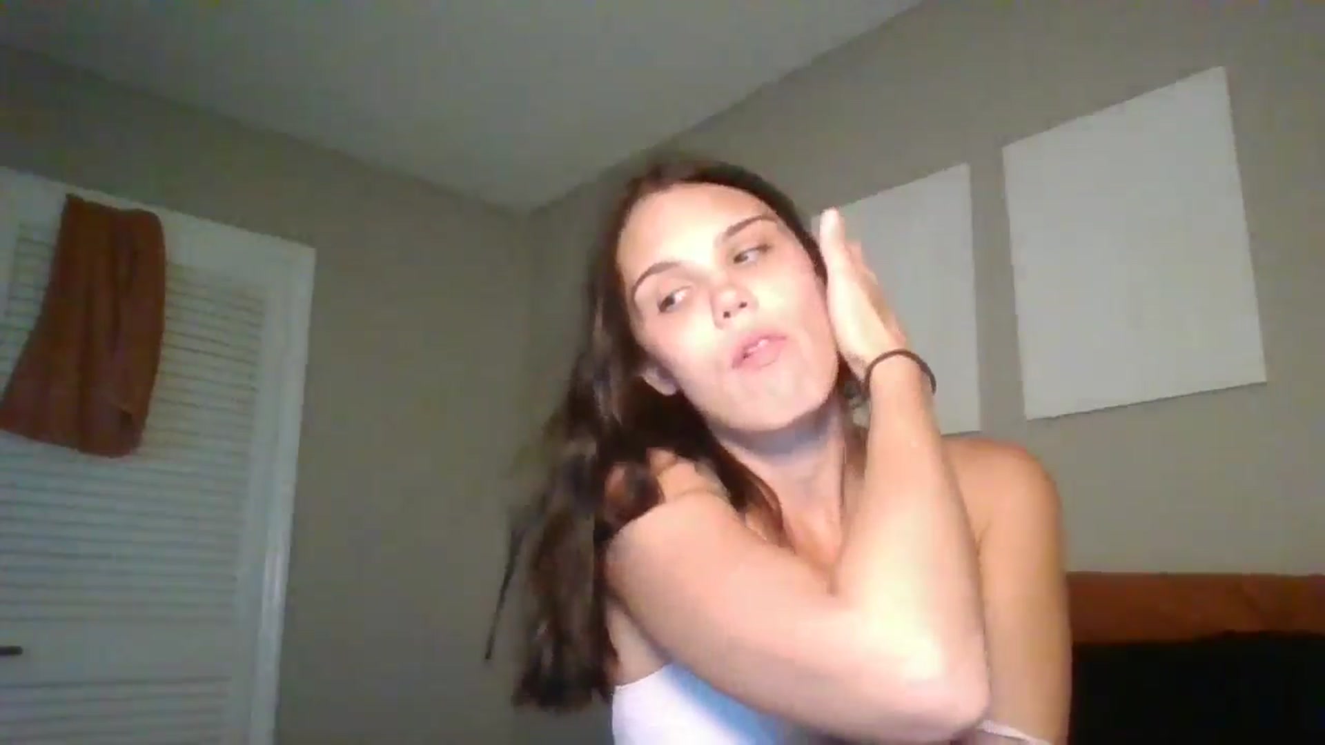 Gallery image thumbnail from Honeymuff0's myfreecams stream on, 09/25/2024, 12:28 image 7 of 20