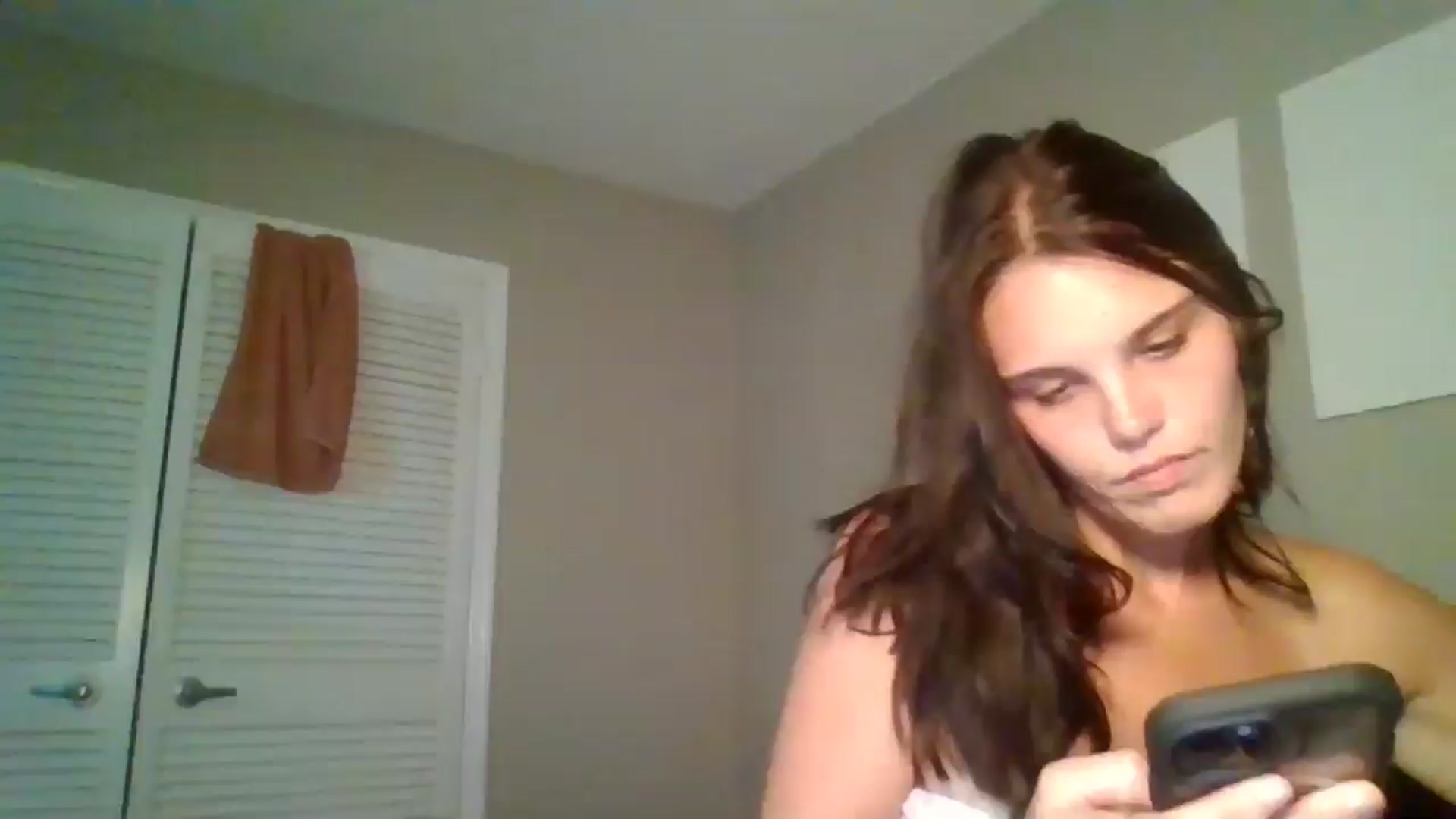 Gallery image thumbnail from Honeymuff0's myfreecams stream on, 09/25/2024, 12:41 image 1 of 20