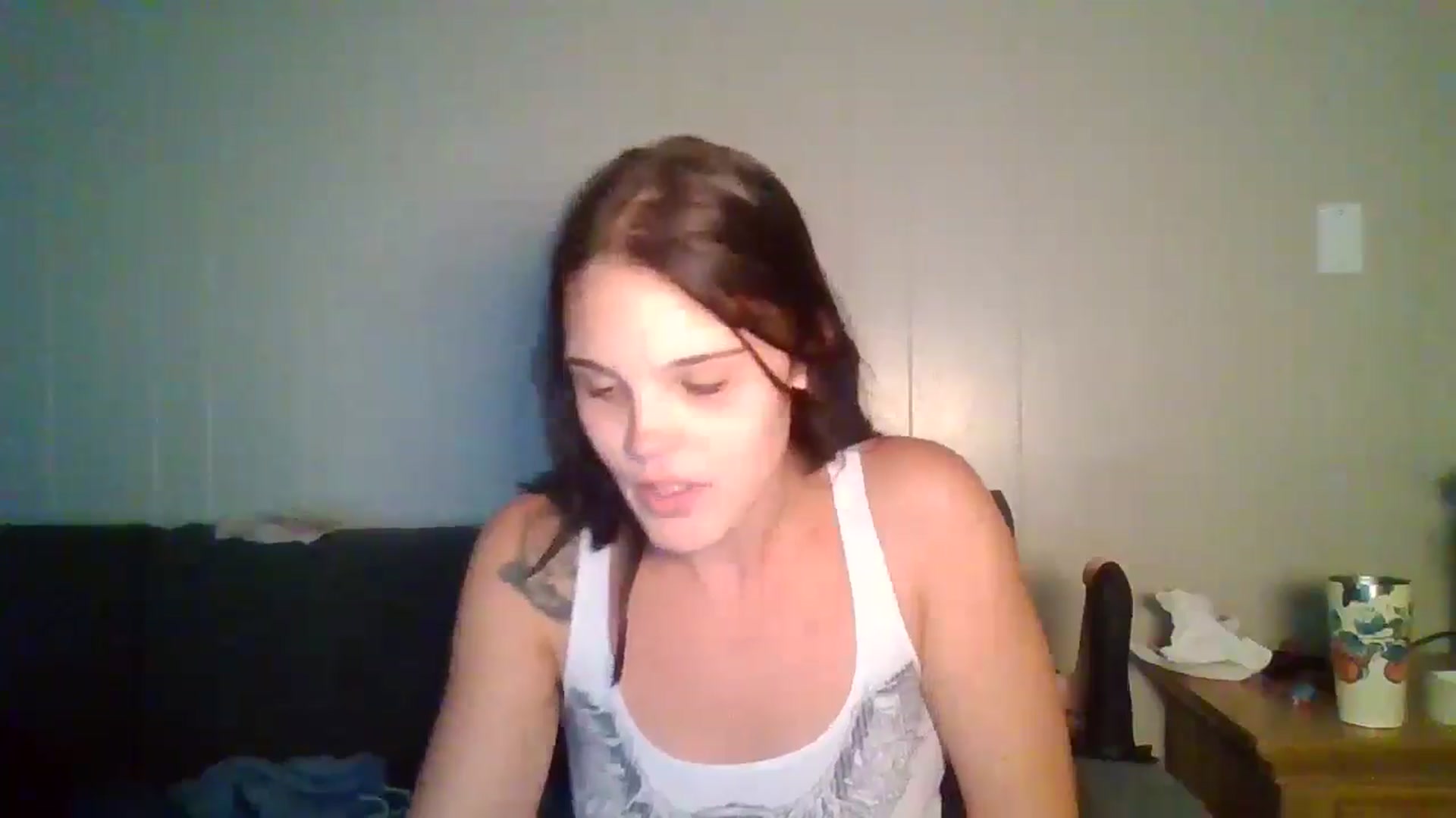 Gallery image thumbnail from Honeymuff0's myfreecams stream on, 10/02/2024, 11:40 image 6 of 20