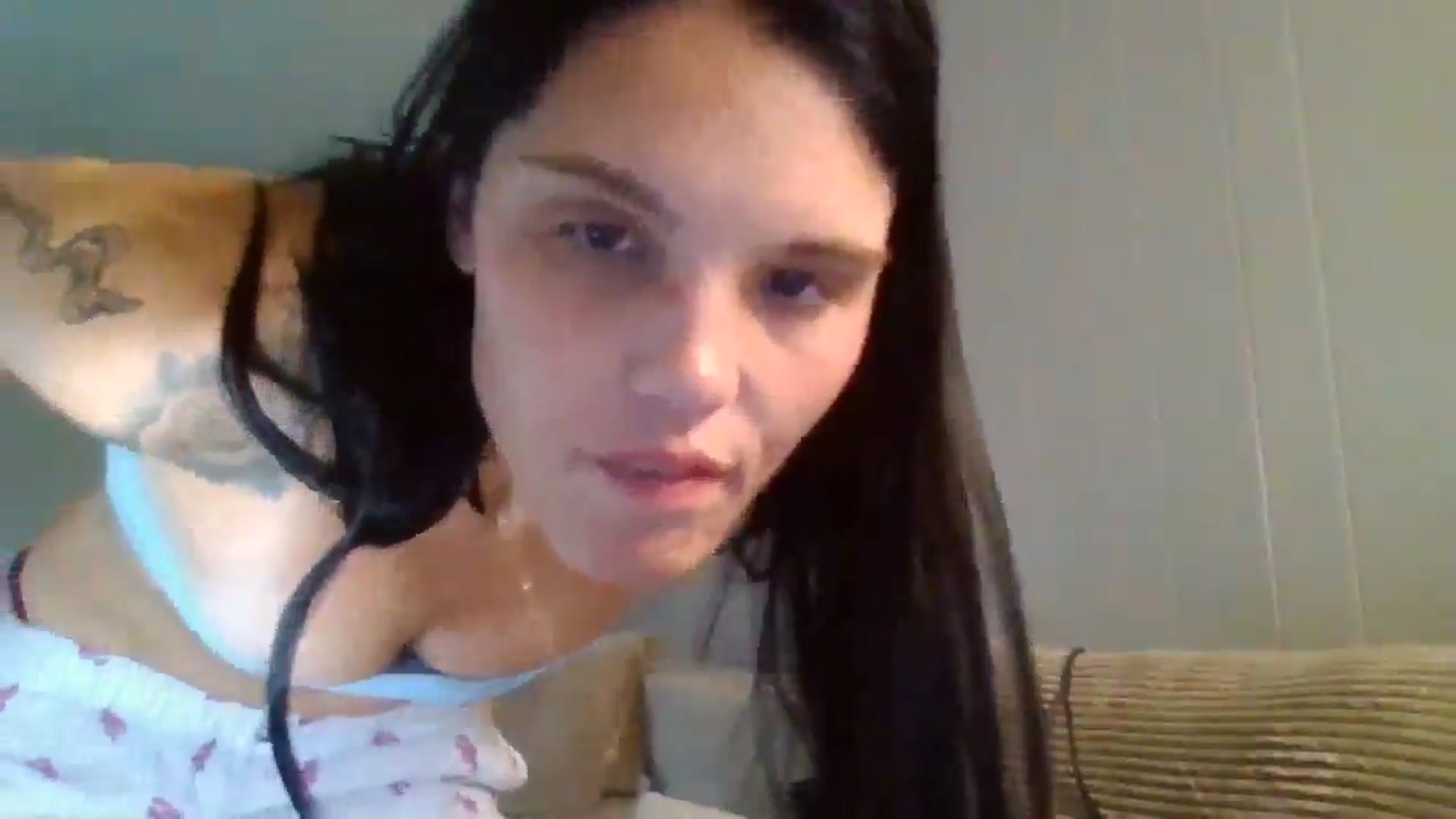 Gallery image thumbnail from Honeymuff0's myfreecams stream on, 07/23/2025, 11:58 image 16 of 20