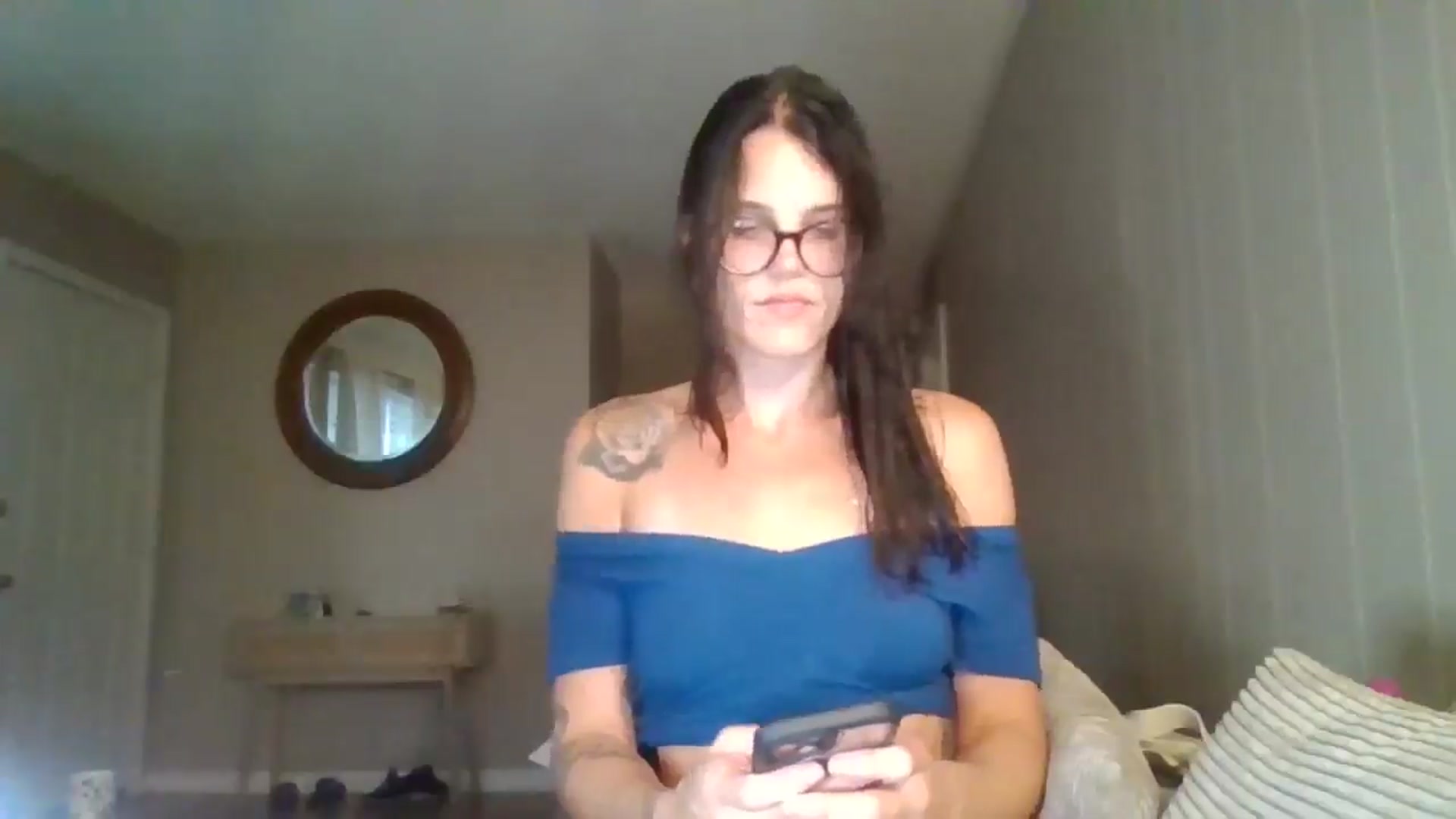 Gallery image thumbnail from Honeymuff0's myfreecams stream on, 08/07/2025, 11:55 image 6 of 20