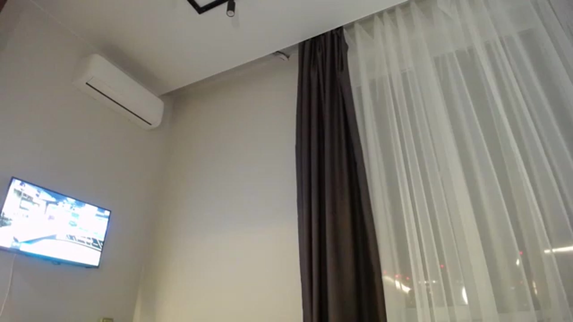 Gallery image thumbnail from HoneypotSpy's myfreecams stream on, 11/23/2022, 13:47 image 10 of 20