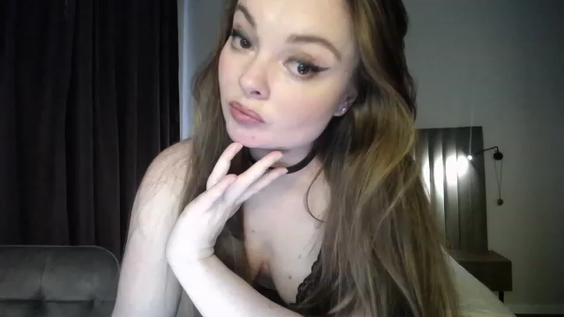 Gallery image thumbnail from HoneypotSpy's myfreecams stream on, 11/28/2022, 03:28 image 19 of 20
