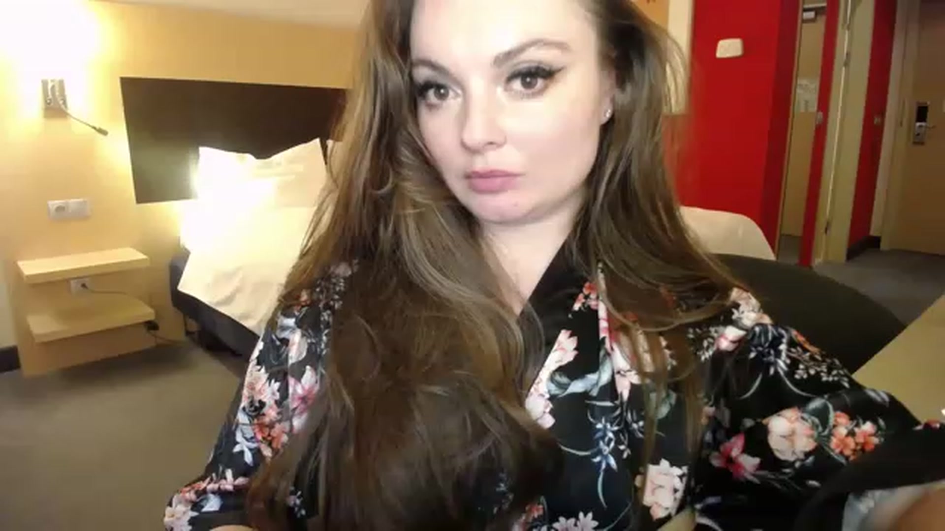 Gallery image thumbnail from HoneypotSpy's myfreecams stream on, 01/01/2023, 17:03 image 19 of 20