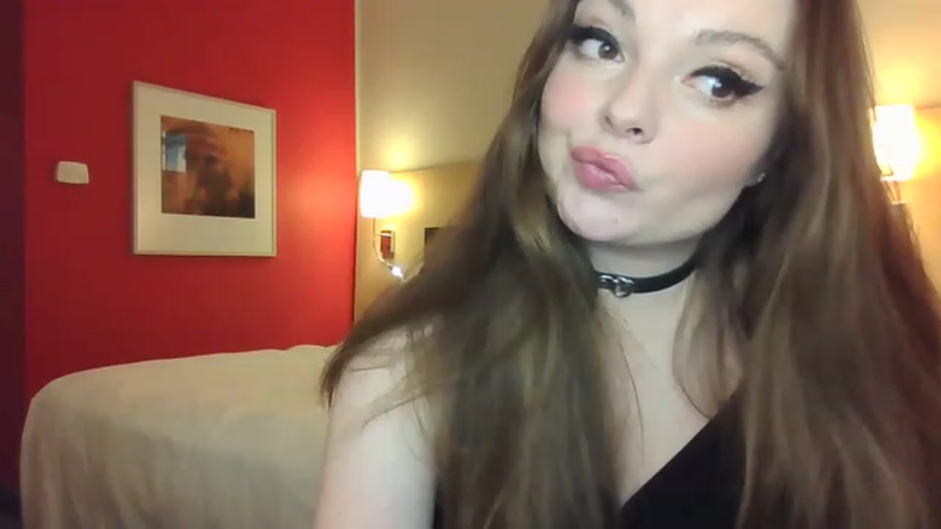 Gallery image thumbnail from HoneypotSpy's myfreecams stream on, 02/02/2023, 08:19 image 19 of 20