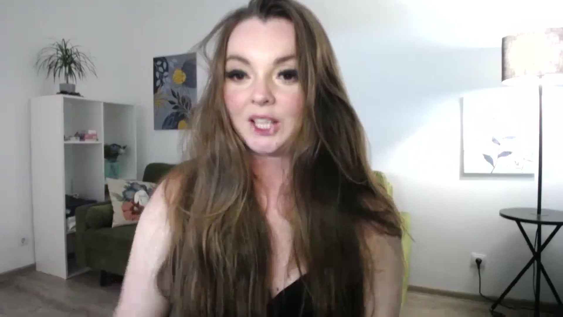 Gallery image thumbnail from HoneypotSpy's myfreecams stream on, 07/01/2023, 17:12 image 6 of 20