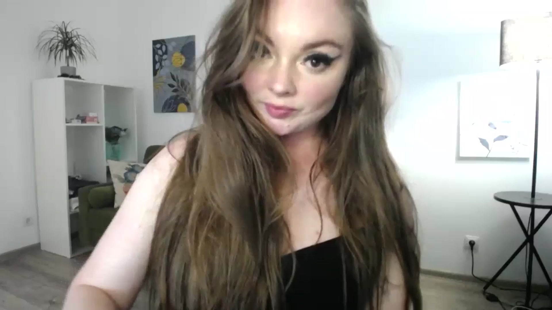 Gallery image thumbnail from HoneypotSpy's myfreecams stream on, 07/01/2023, 17:12 image 4 of 20