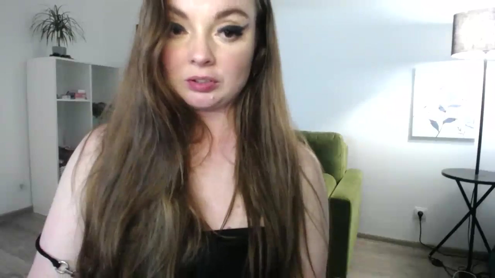 Gallery image thumbnail from HoneypotSpy's myfreecams stream on, 07/01/2023, 19:16 image 12 of 20
