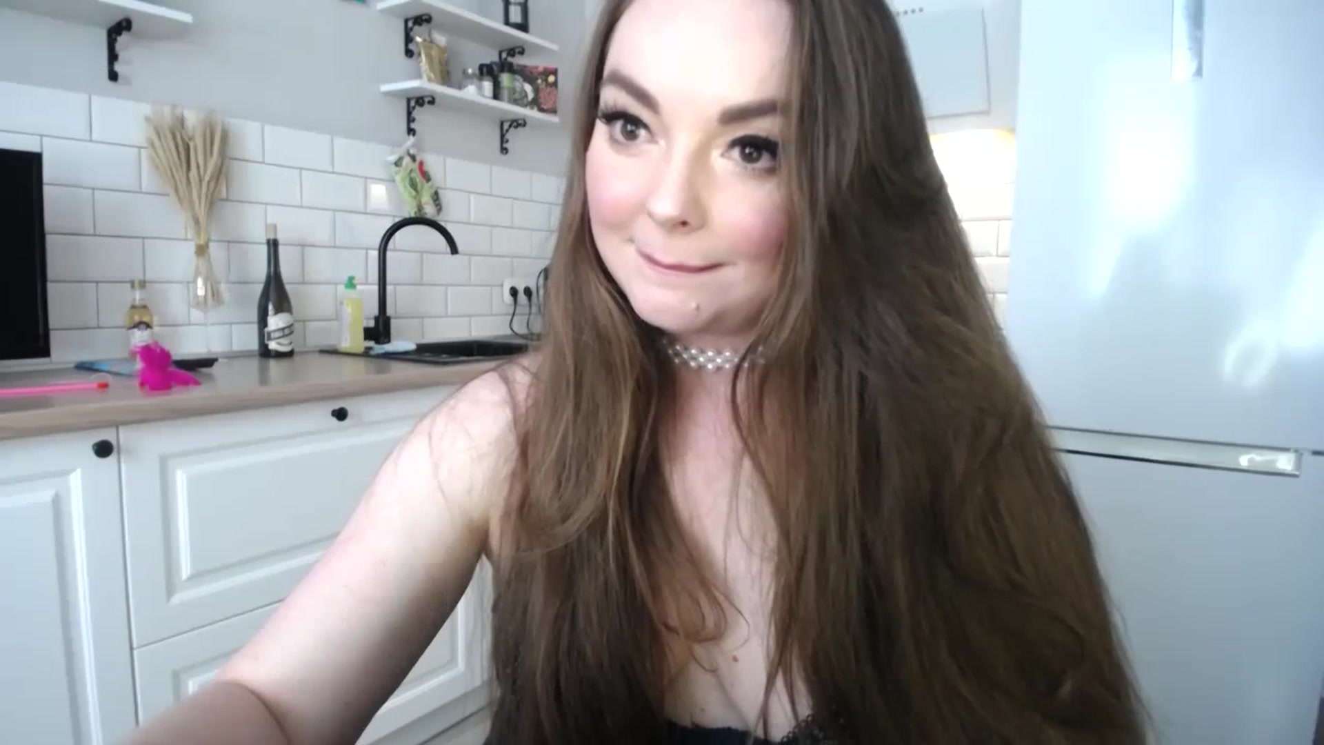 Gallery image thumbnail from HoneypotSpy's myfreecams stream on, 07/15/2023, 11:45 image 3 of 20