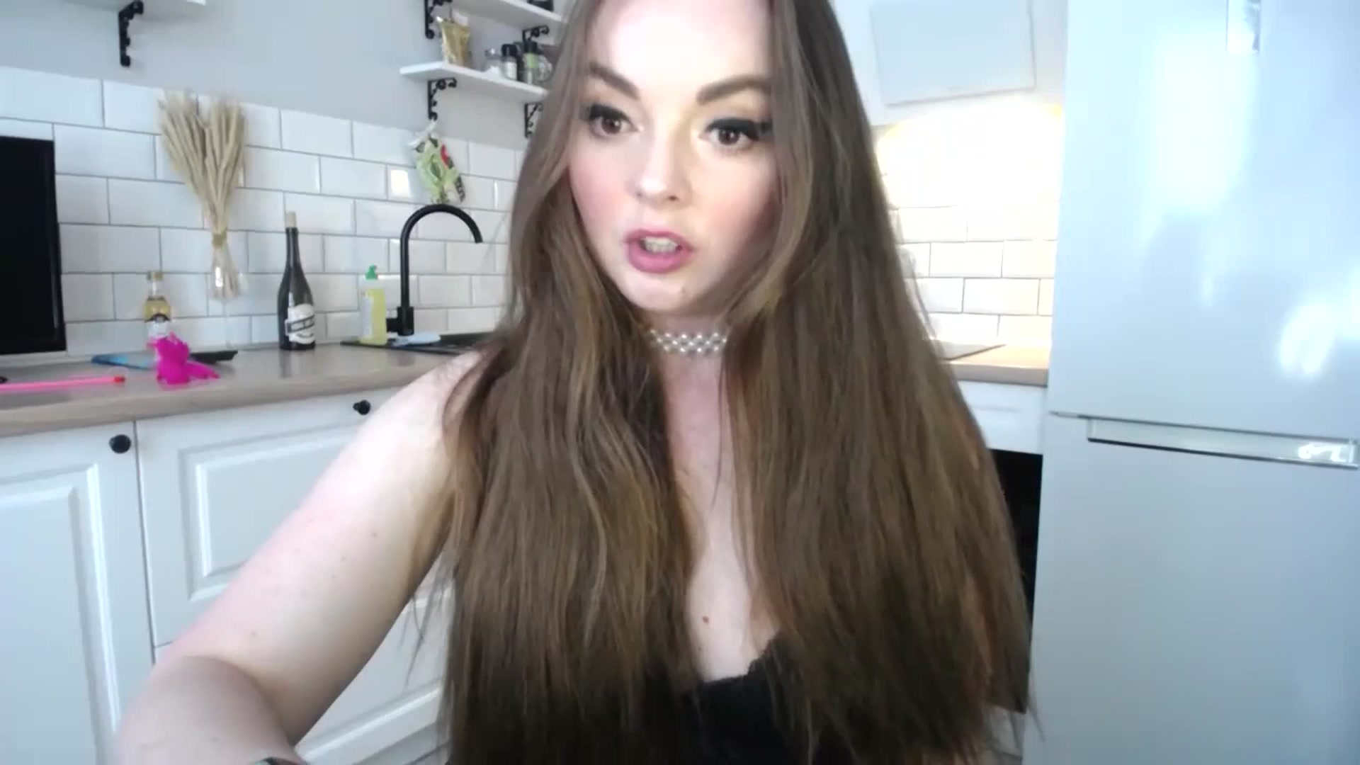 Gallery image thumbnail from HoneypotSpy's myfreecams stream on, 07/15/2023, 11:45 image 19 of 20
