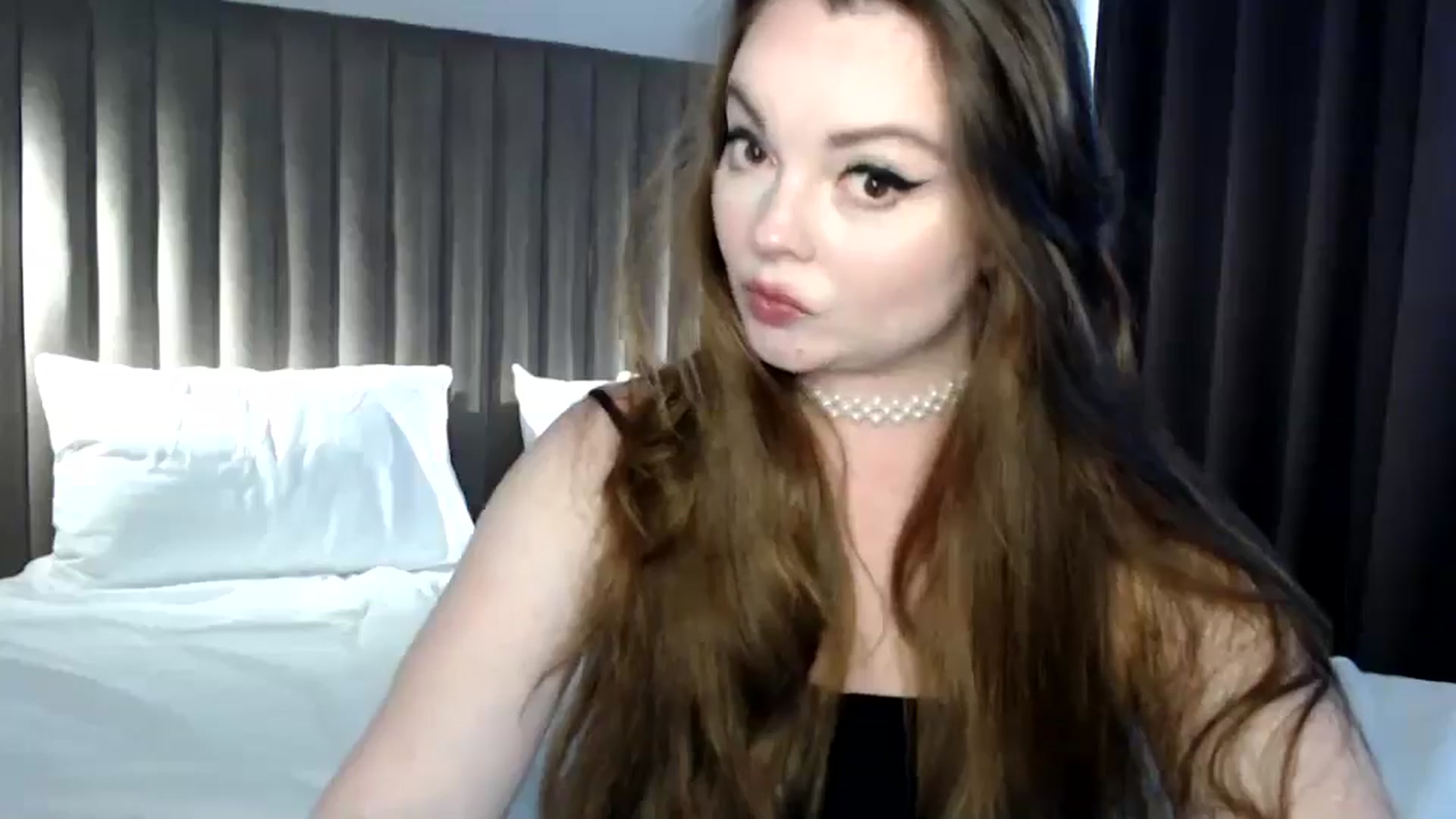 Gallery image thumbnail from HoneypotSpy's myfreecams stream on, 07/03/2024, 09:37 image 11 of 20