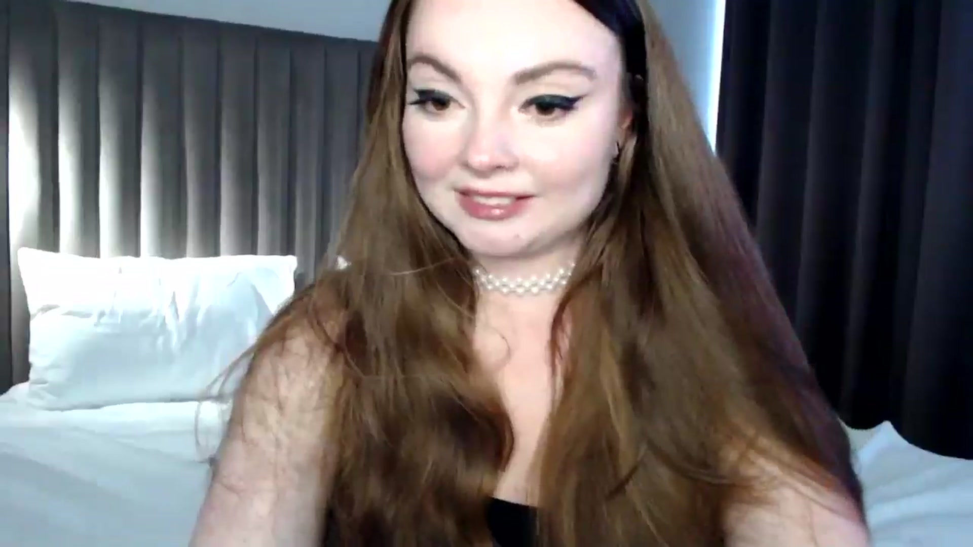 Gallery image thumbnail from HoneypotSpy's myfreecams stream on, 07/03/2024, 10:35 image 16 of 20