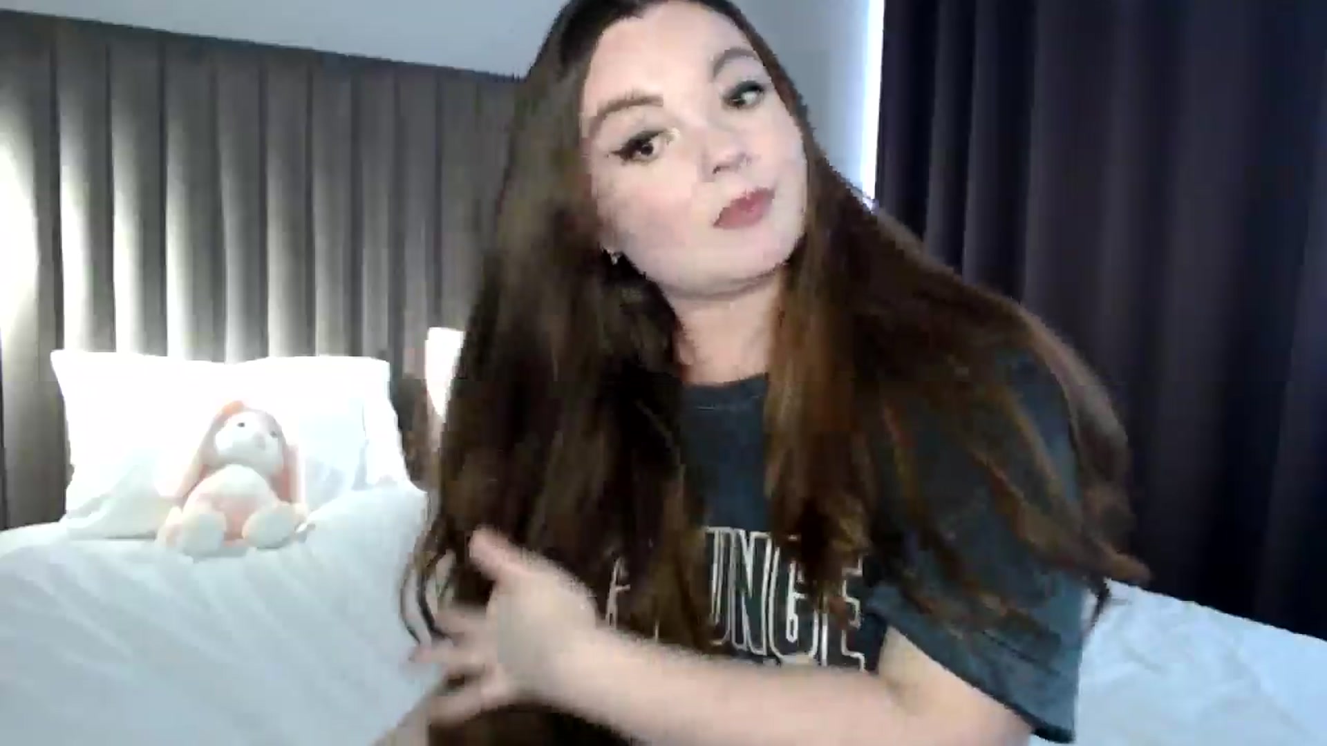 Gallery image thumbnail from HoneypotSpy's myfreecams stream on, 07/04/2024, 10:14 image 14 of 20