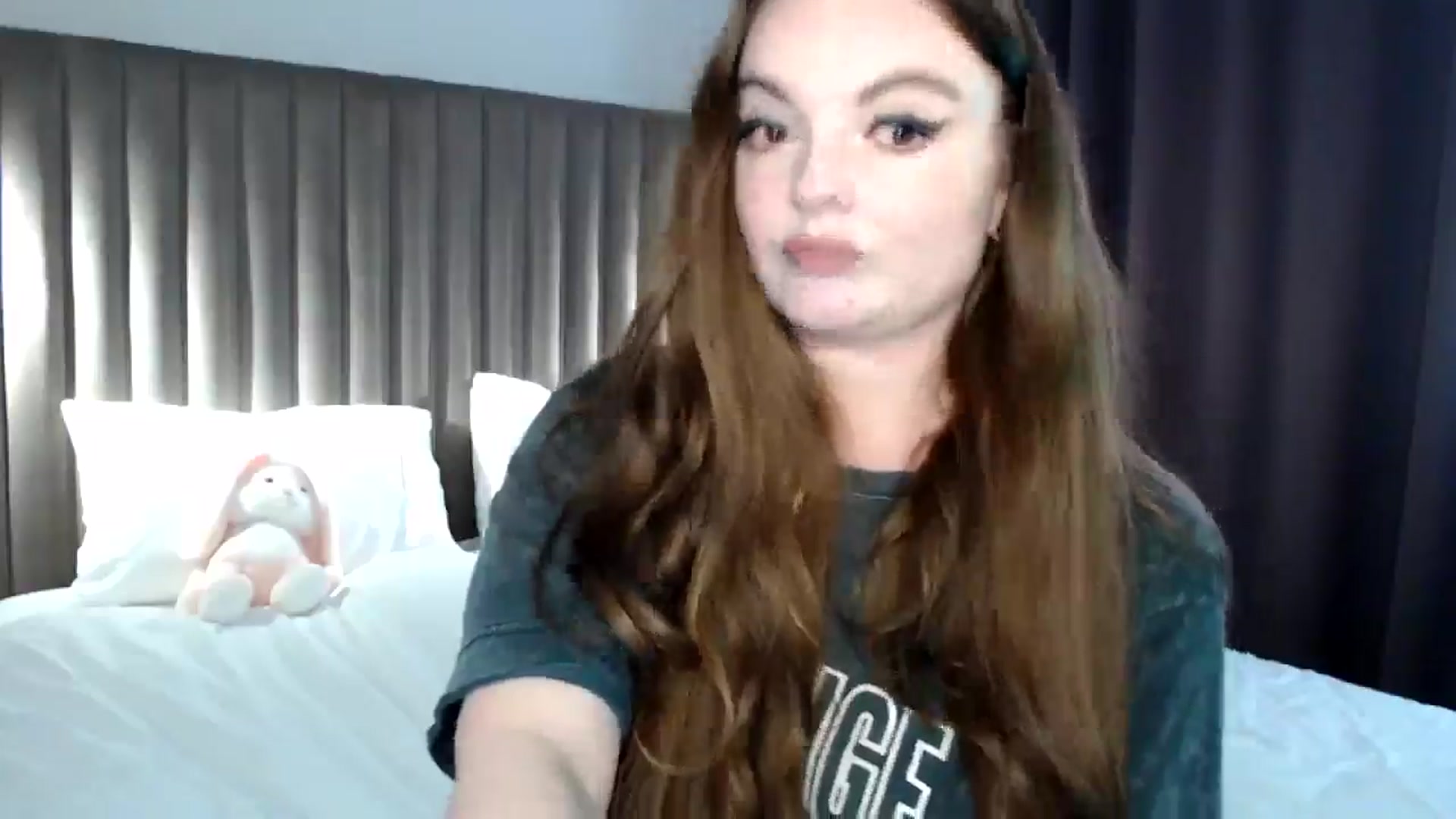 Gallery image thumbnail from HoneypotSpy's myfreecams stream on, 07/04/2024, 10:14 image 10 of 20