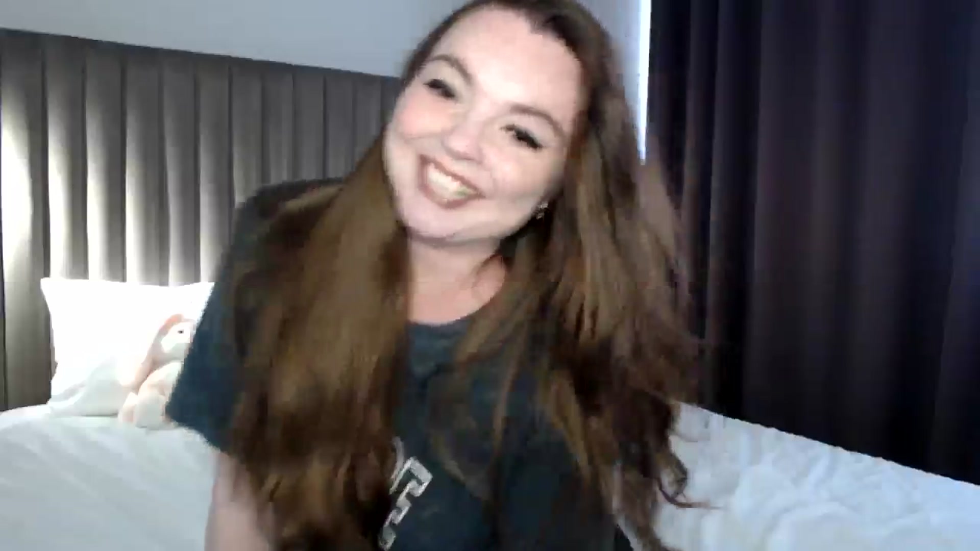 Gallery image thumbnail from HoneypotSpy's myfreecams stream on, 07/04/2024, 10:14 image 5 of 20