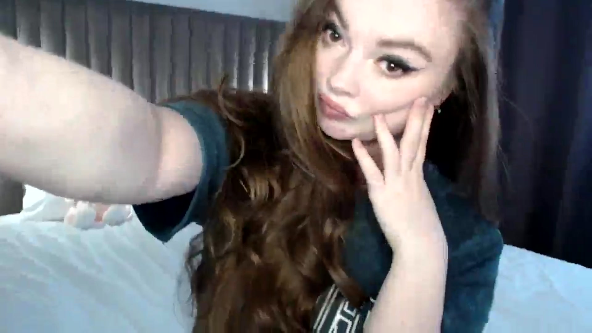 Gallery image thumbnail from HoneypotSpy's myfreecams stream on, 07/04/2024, 10:14 image 13 of 20