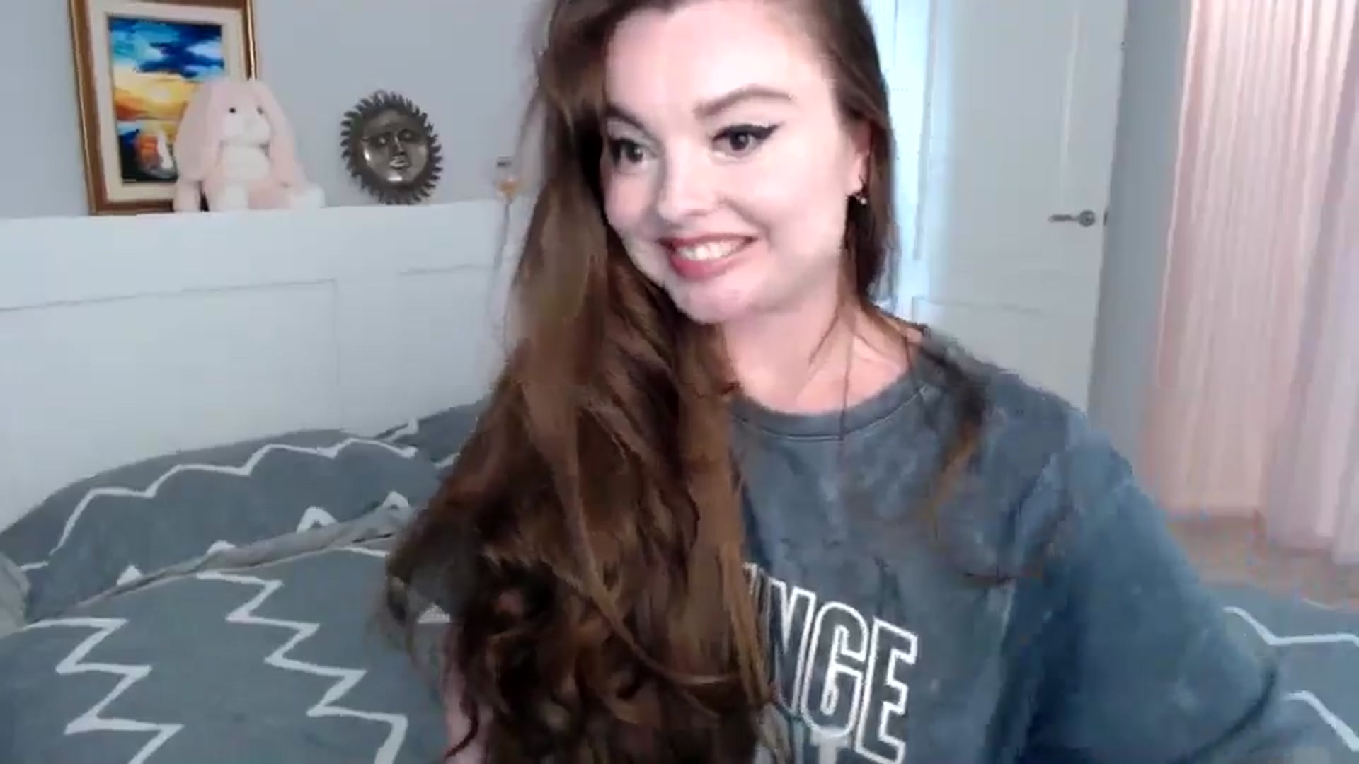 Gallery image thumbnail from HoneypotSpy's myfreecams stream on, 10/14/2024, 11:56 image 12 of 20