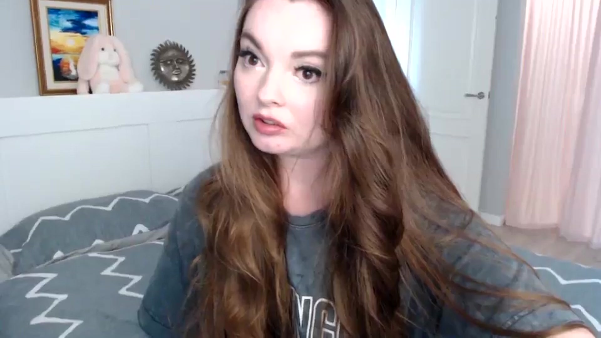 Gallery image thumbnail from HoneypotSpy's myfreecams stream on, 10/14/2024, 11:56 image 2 of 20