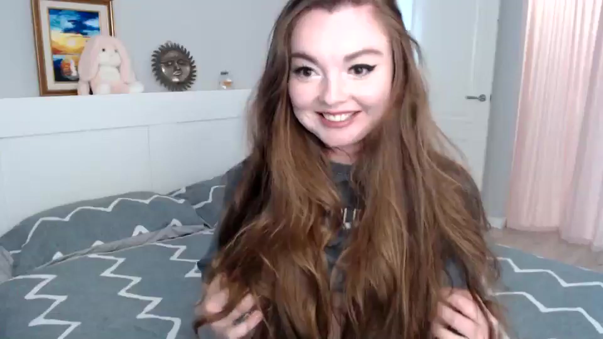 Gallery image thumbnail from HoneypotSpy's myfreecams stream on, 10/14/2024, 11:56 image 11 of 20