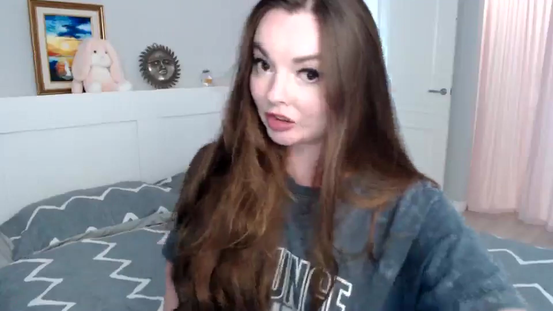 Gallery image thumbnail from HoneypotSpy's myfreecams stream on, 10/14/2024, 11:56 image 15 of 20