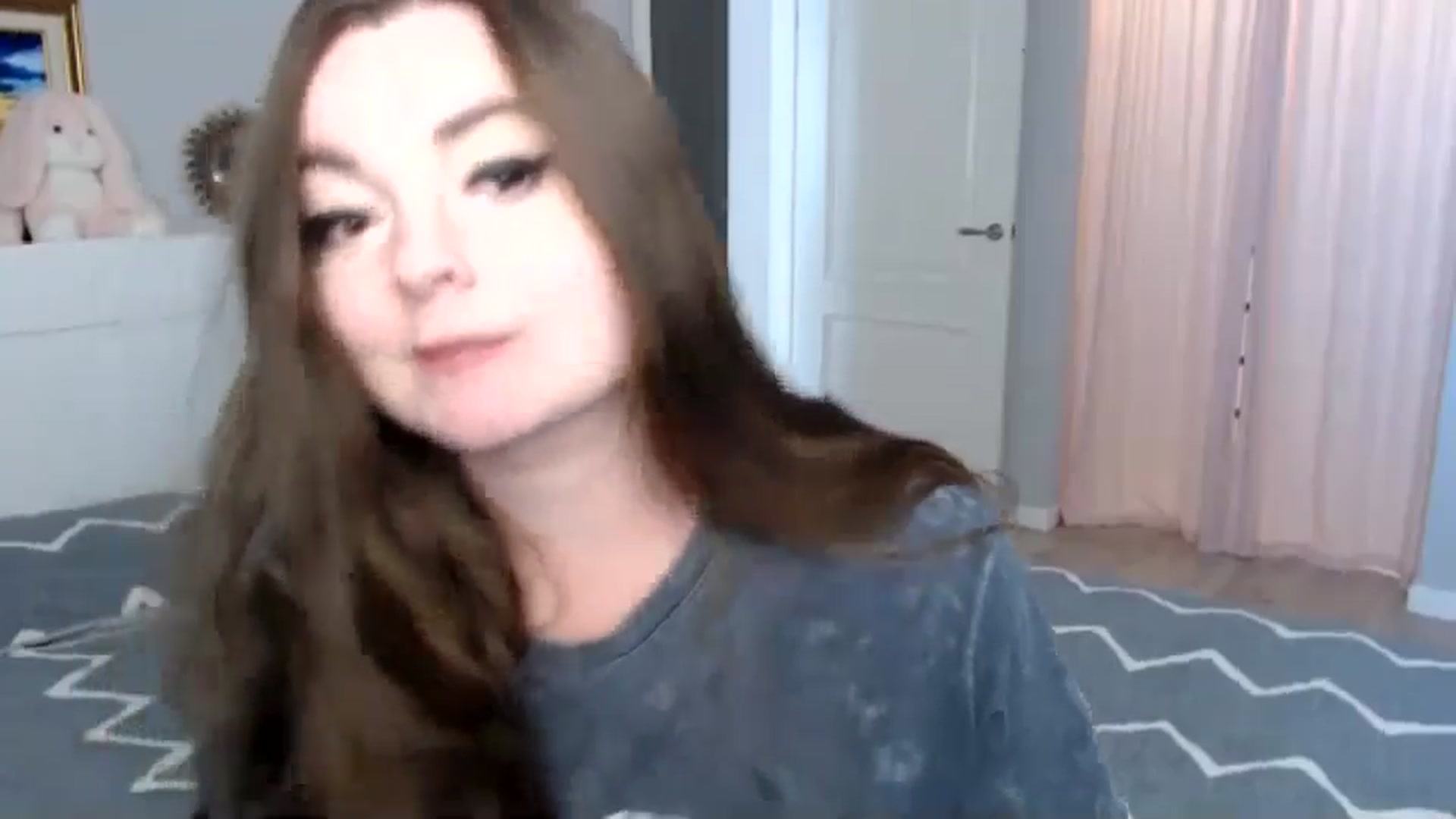 Gallery image thumbnail from HoneypotSpy's myfreecams stream on, 10/16/2024, 13:24 image 10 of 20
