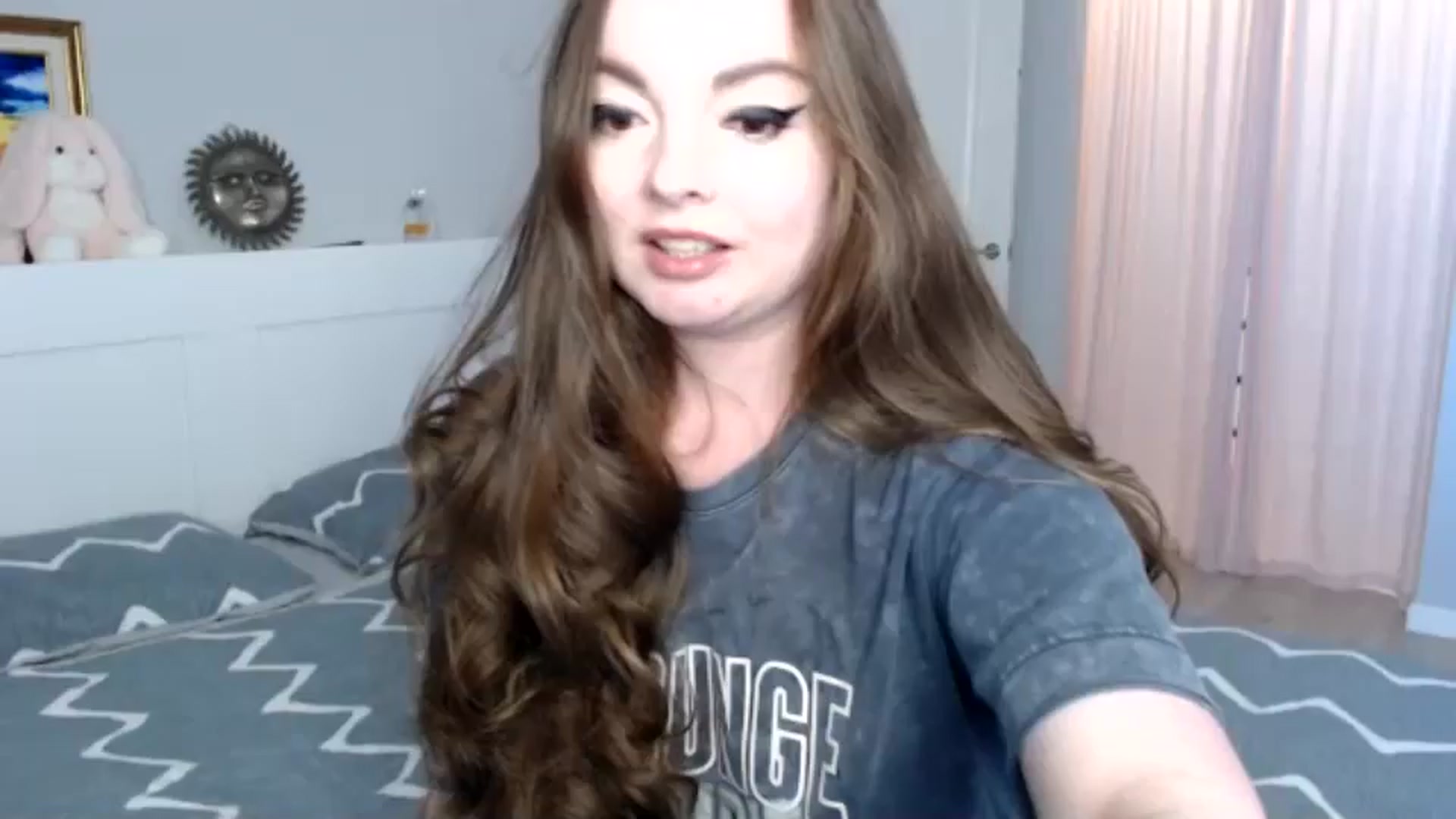 Gallery image thumbnail from HoneypotSpy's myfreecams stream on, 10/16/2024, 13:24 image 2 of 20
