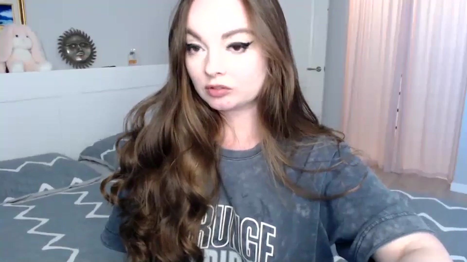 Gallery image thumbnail from HoneypotSpy's myfreecams stream on, 10/16/2024, 13:24 image 19 of 20
