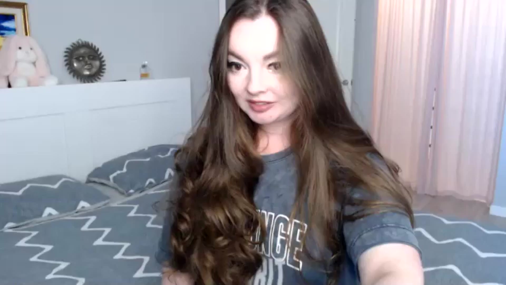 Gallery image thumbnail from HoneypotSpy's myfreecams stream on, 10/16/2024, 13:24 image 4 of 20