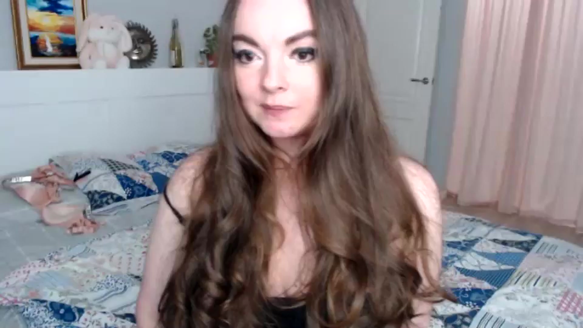 Gallery image thumbnail from HoneypotSpy's myfreecams stream on, 12/31/2024, 23:04 image 16 of 20
