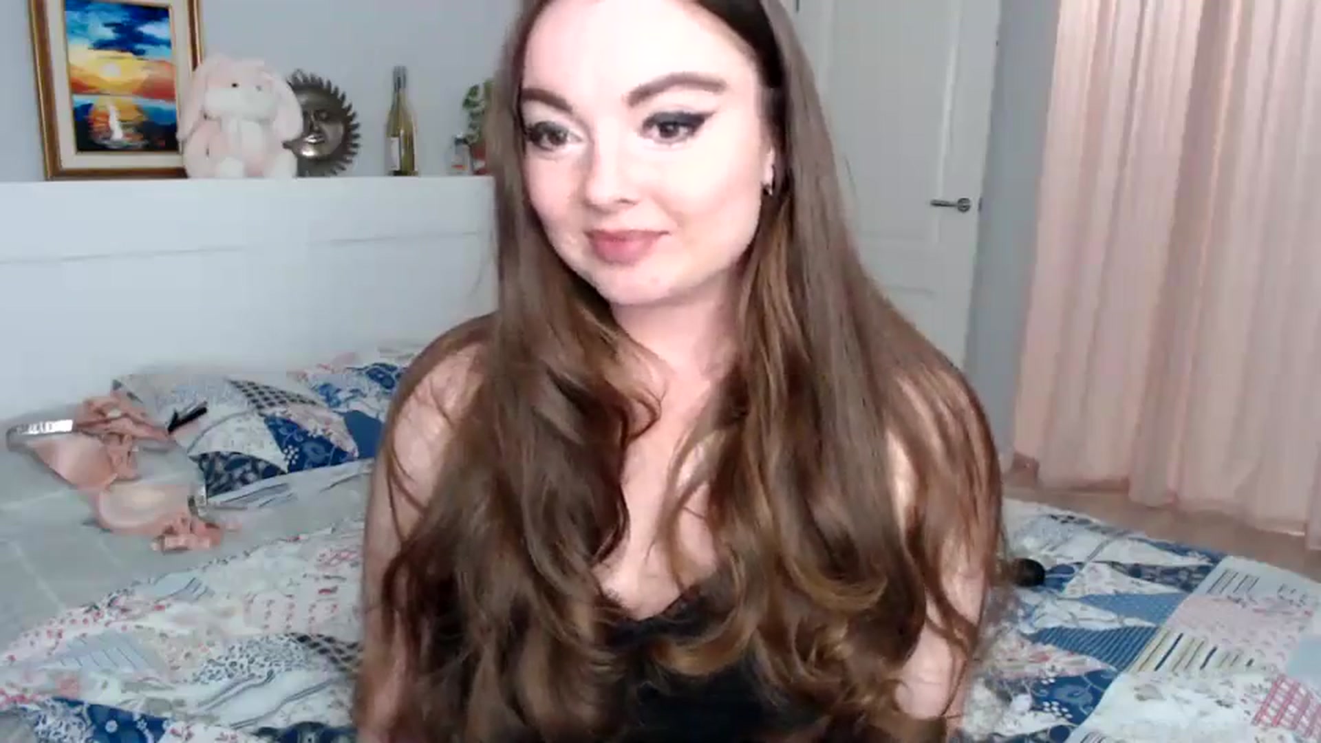Gallery image thumbnail from HoneypotSpy's myfreecams stream on, 12/31/2024, 23:04 image 5 of 20