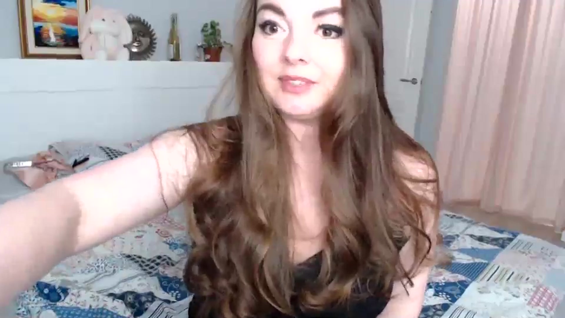 Gallery image thumbnail from HoneypotSpy's myfreecams stream on, 12/31/2024, 23:04 image 4 of 20